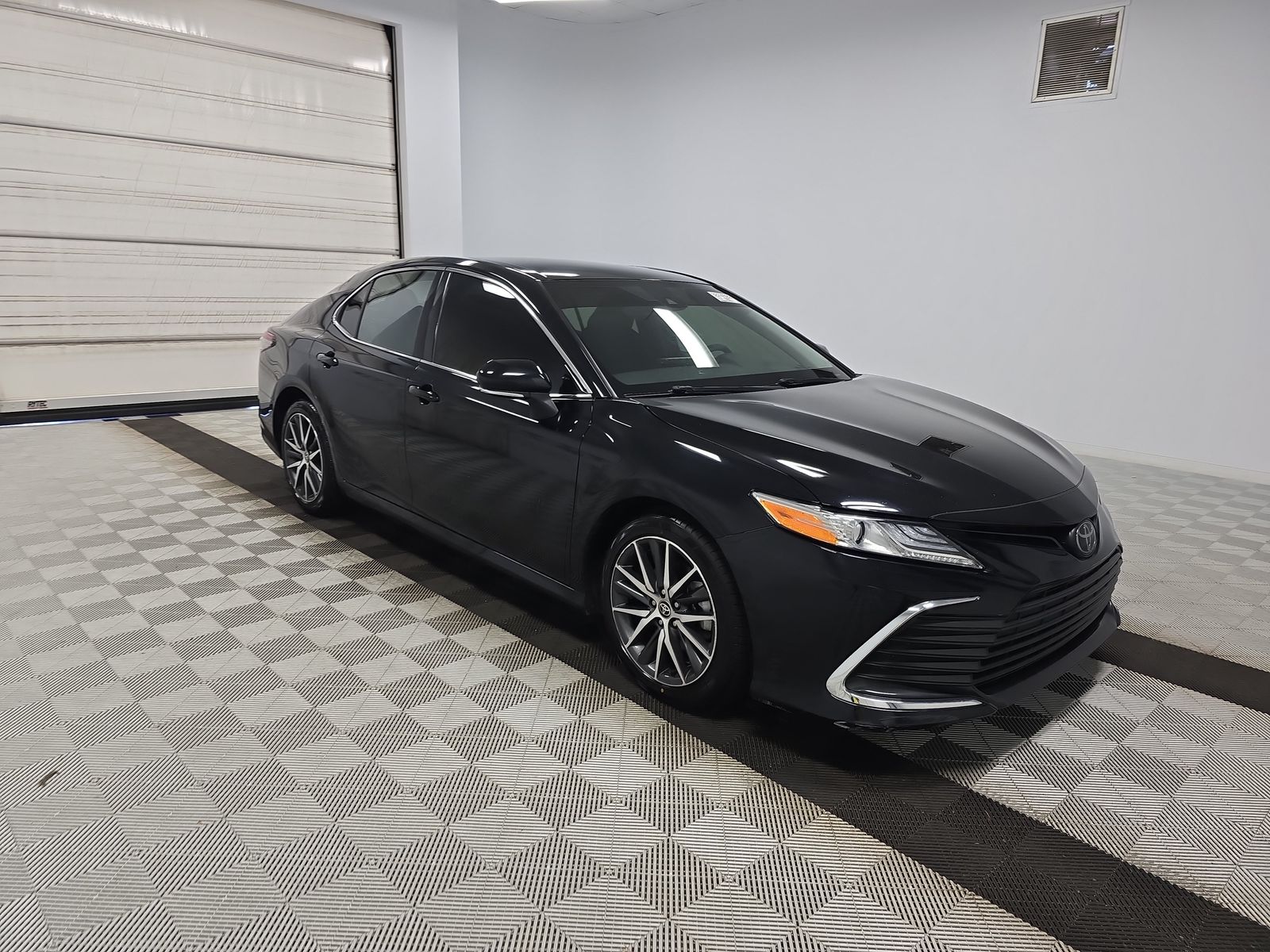 2022 Toyota Camry XLE FWD