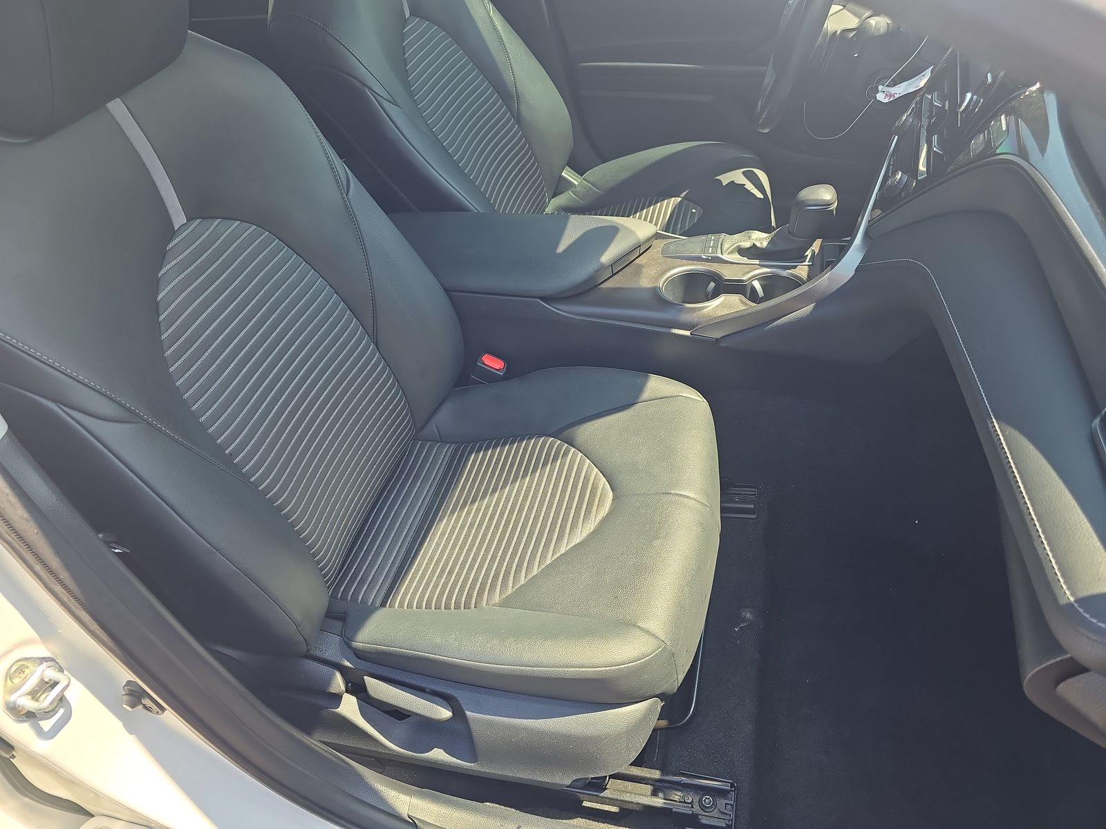 2022 Toyota Camry SE FWD