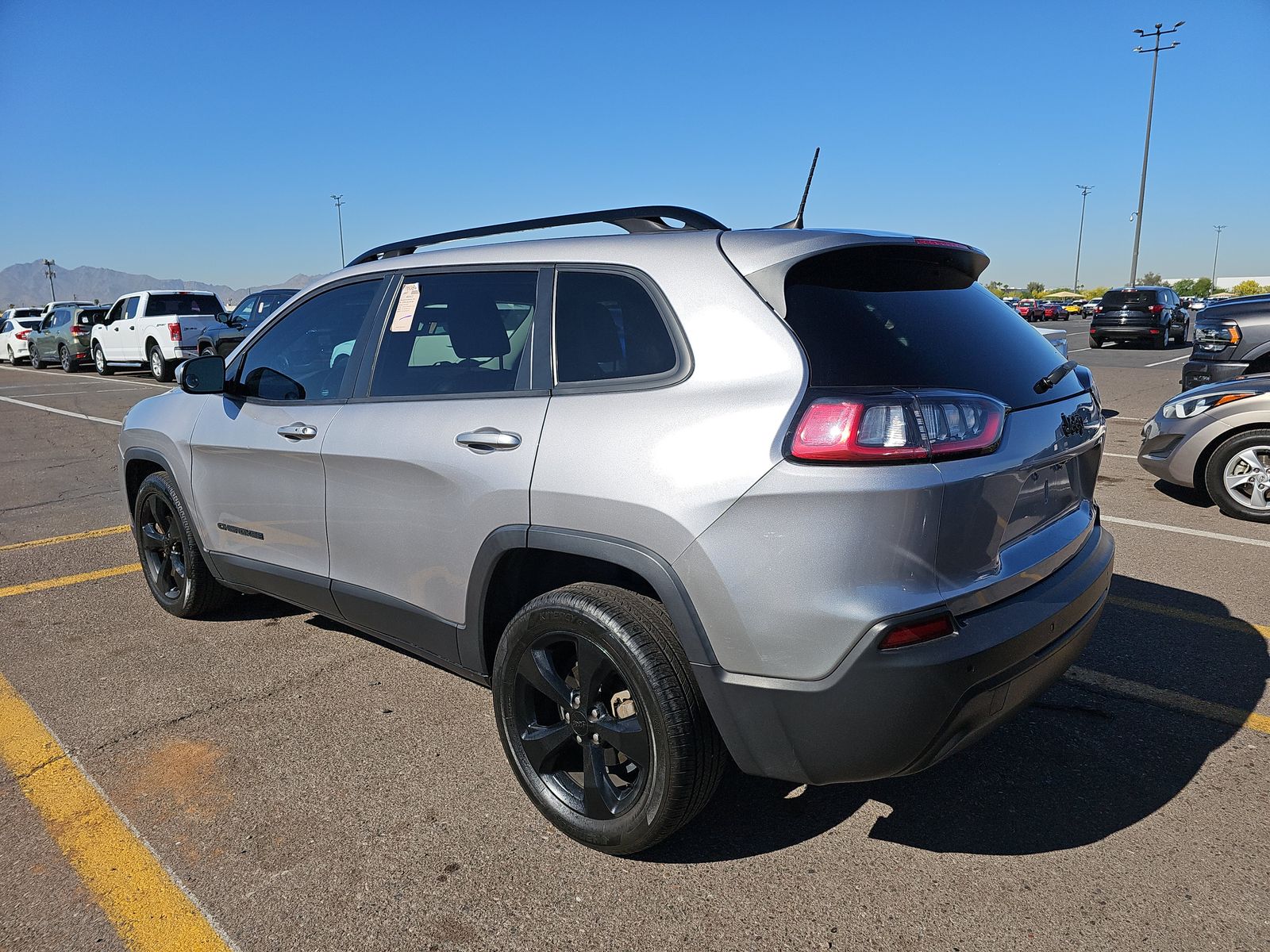 2020 Jeep Cherokee Latitude Altitude Edition FWD