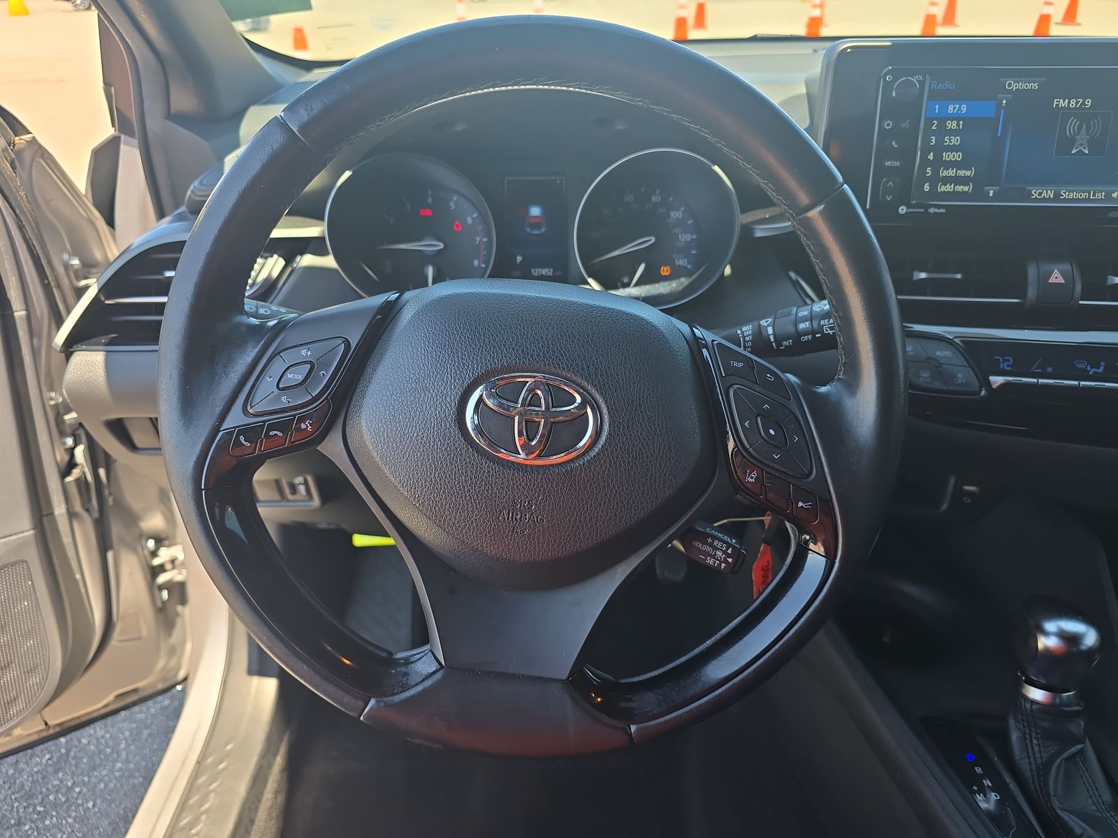 2018 Toyota C-HR XLE FWD