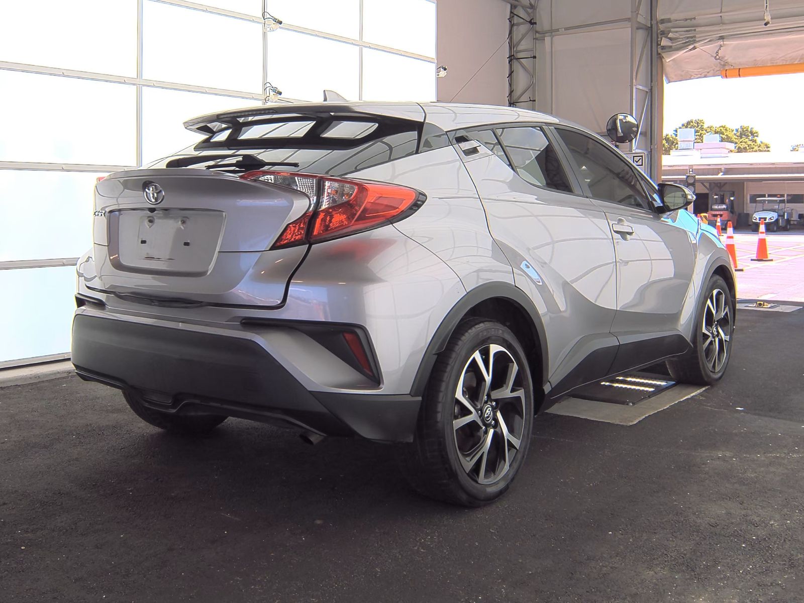 2018 Toyota C-HR XLE FWD