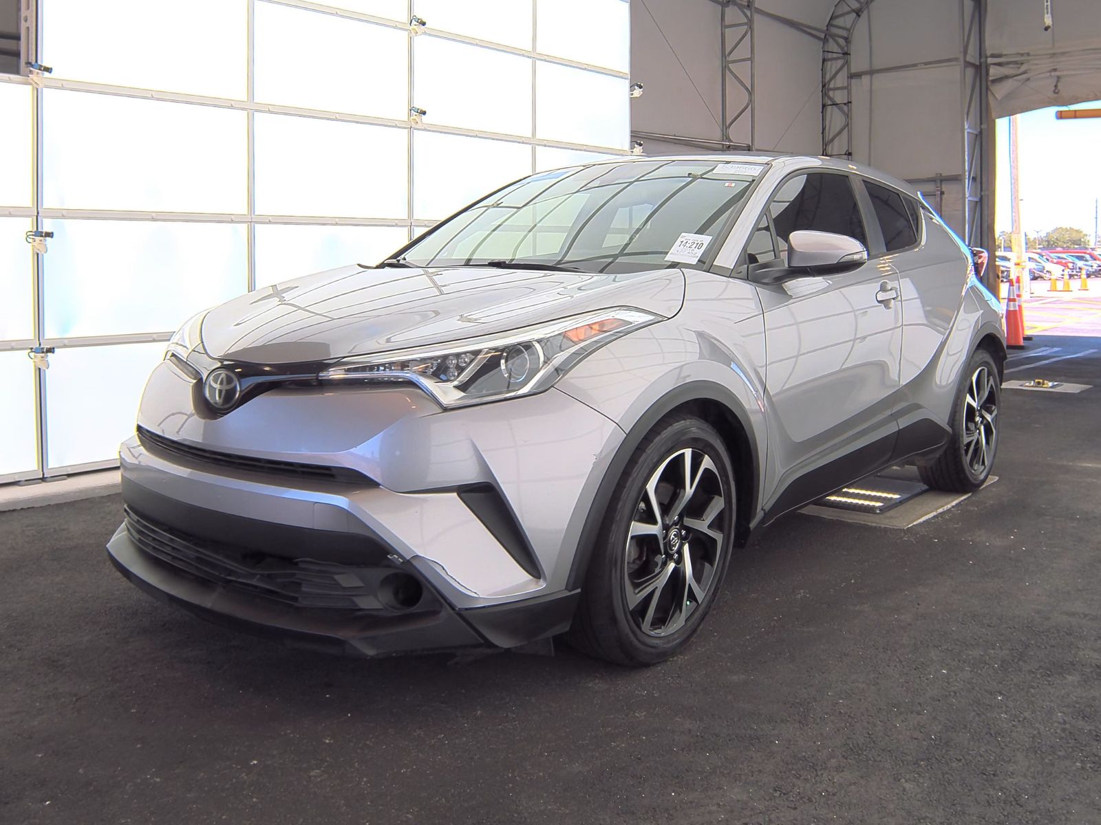 2018 Toyota C-HR XLE FWD