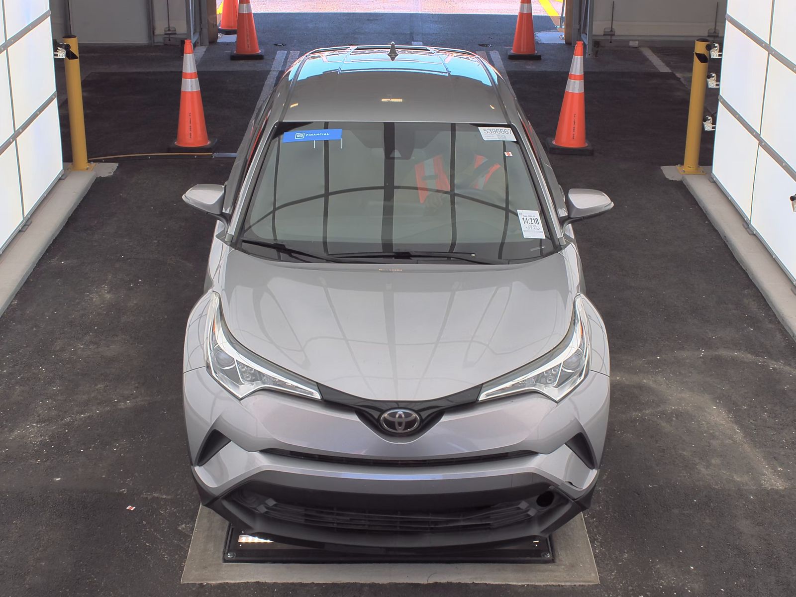 2018 Toyota C-HR XLE FWD