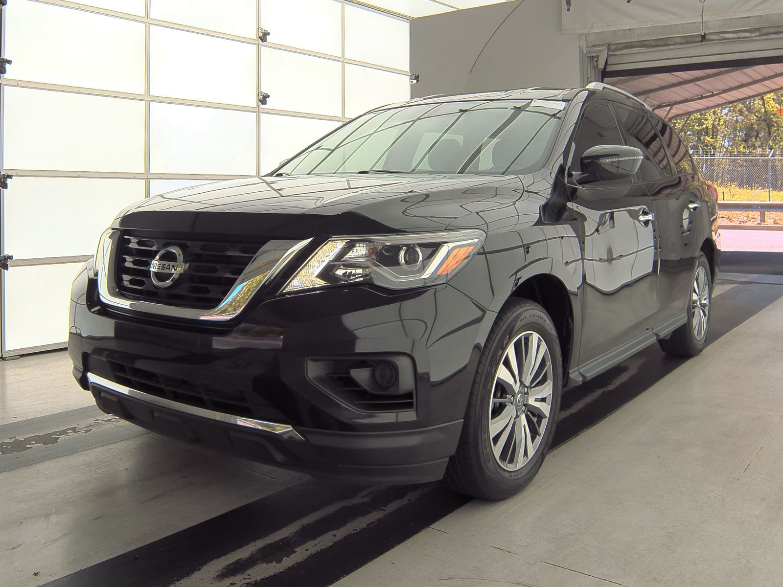 2020 Nissan Pathfinder S FWD