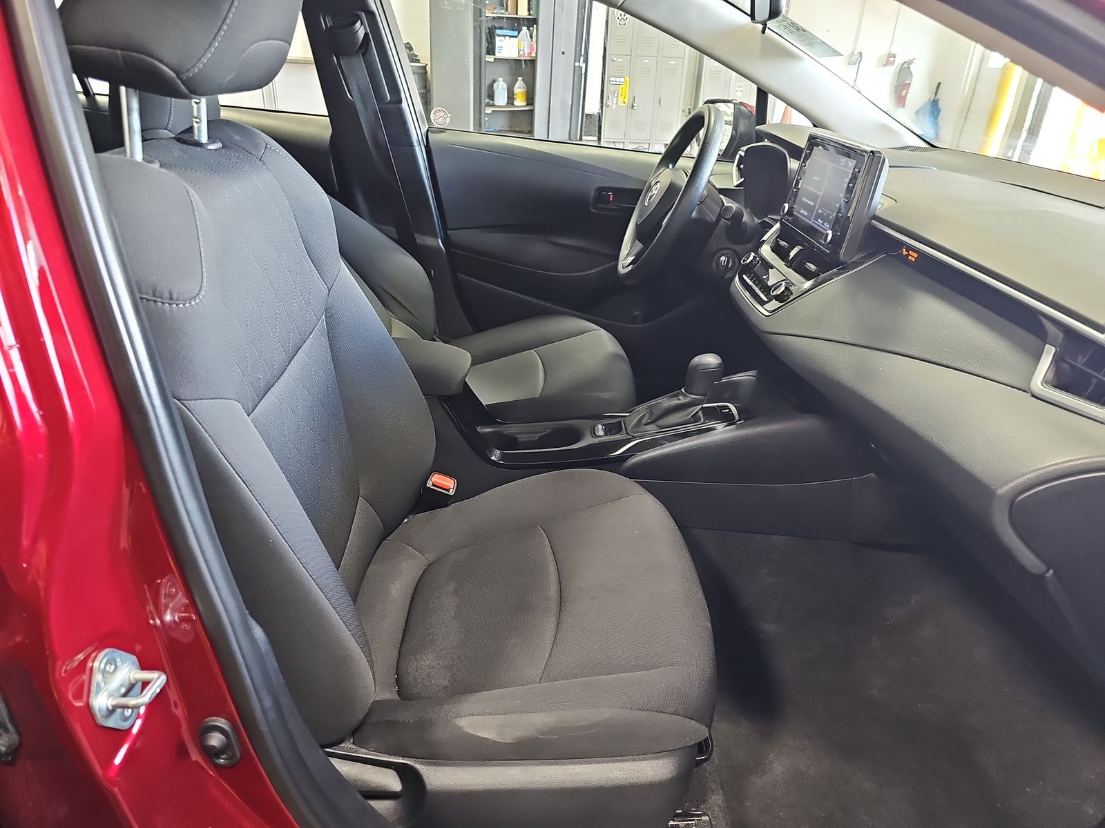 2022 Toyota Corolla LE FWD