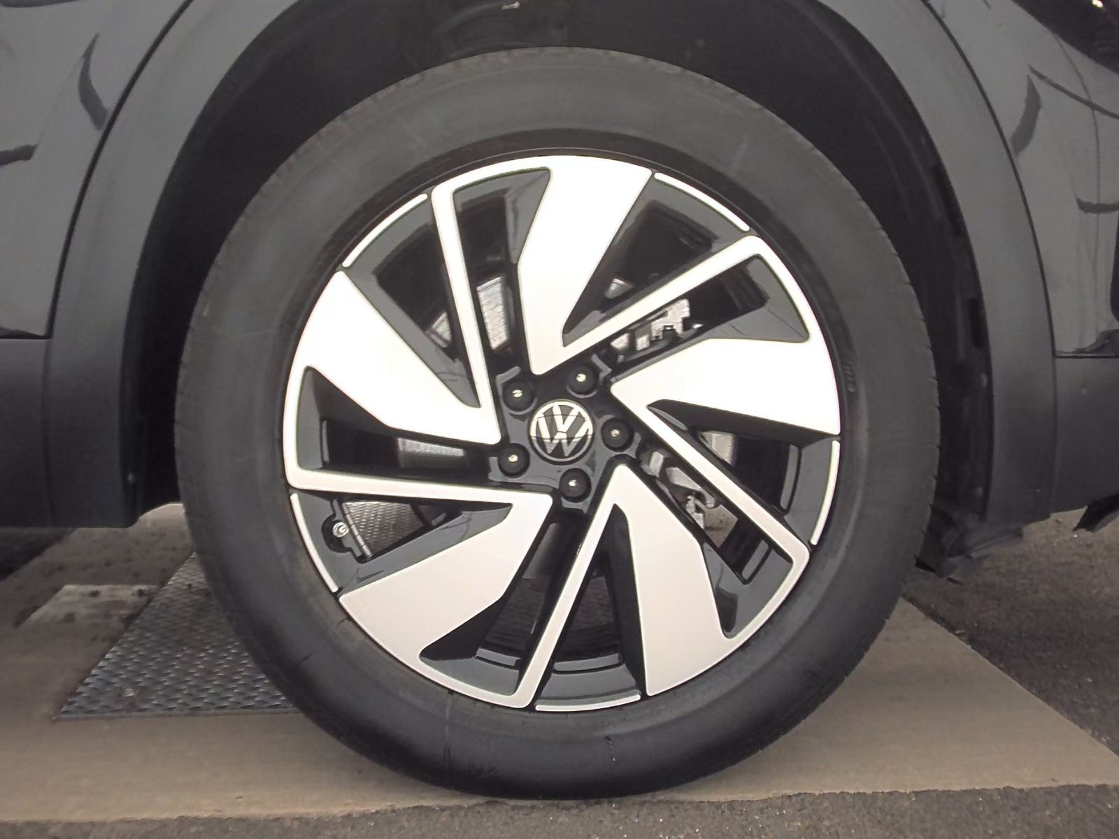 2024 Volkswagen Atlas 2.0T SE AWD