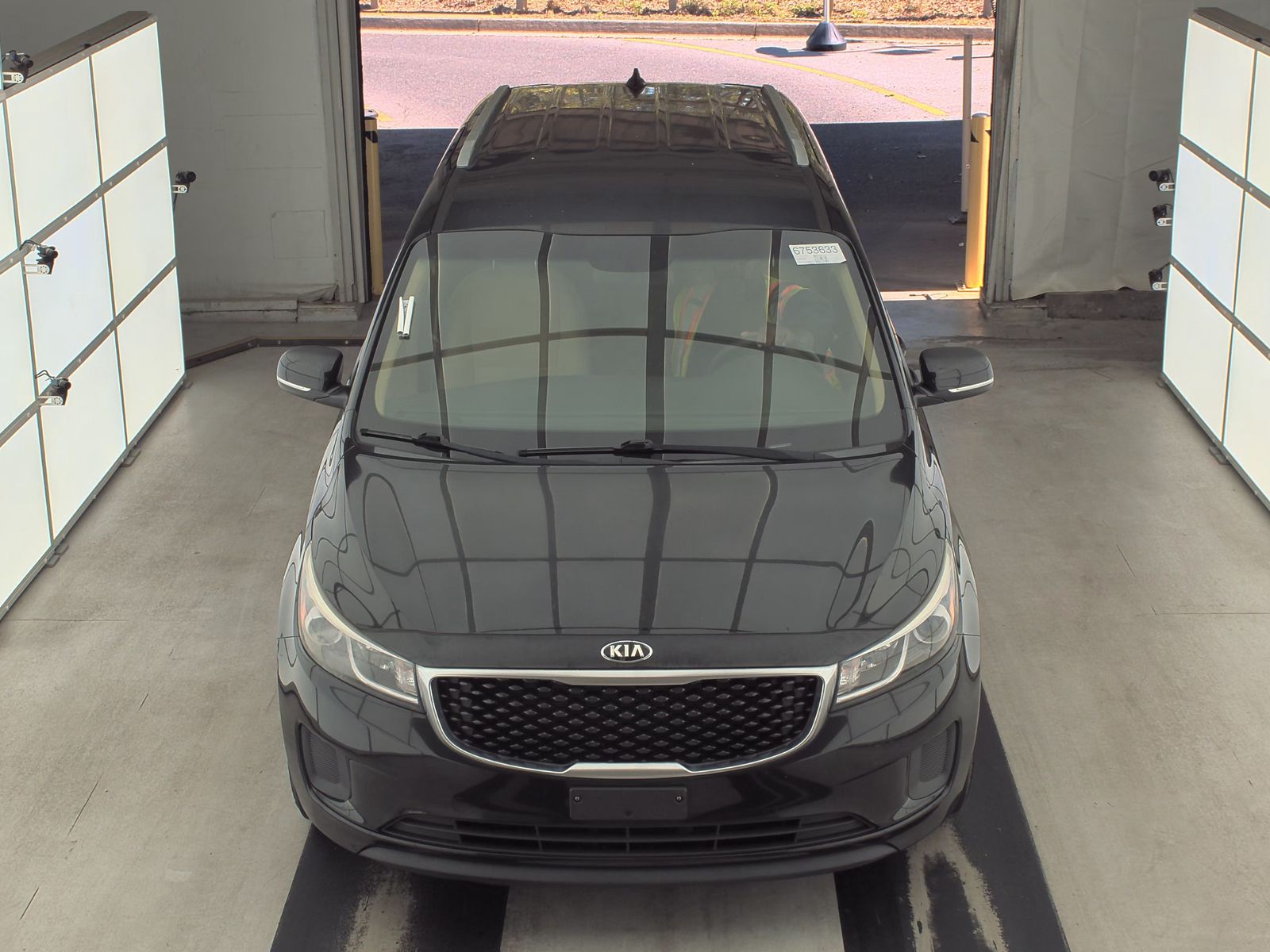 2016 Kia Sedona LX FWD