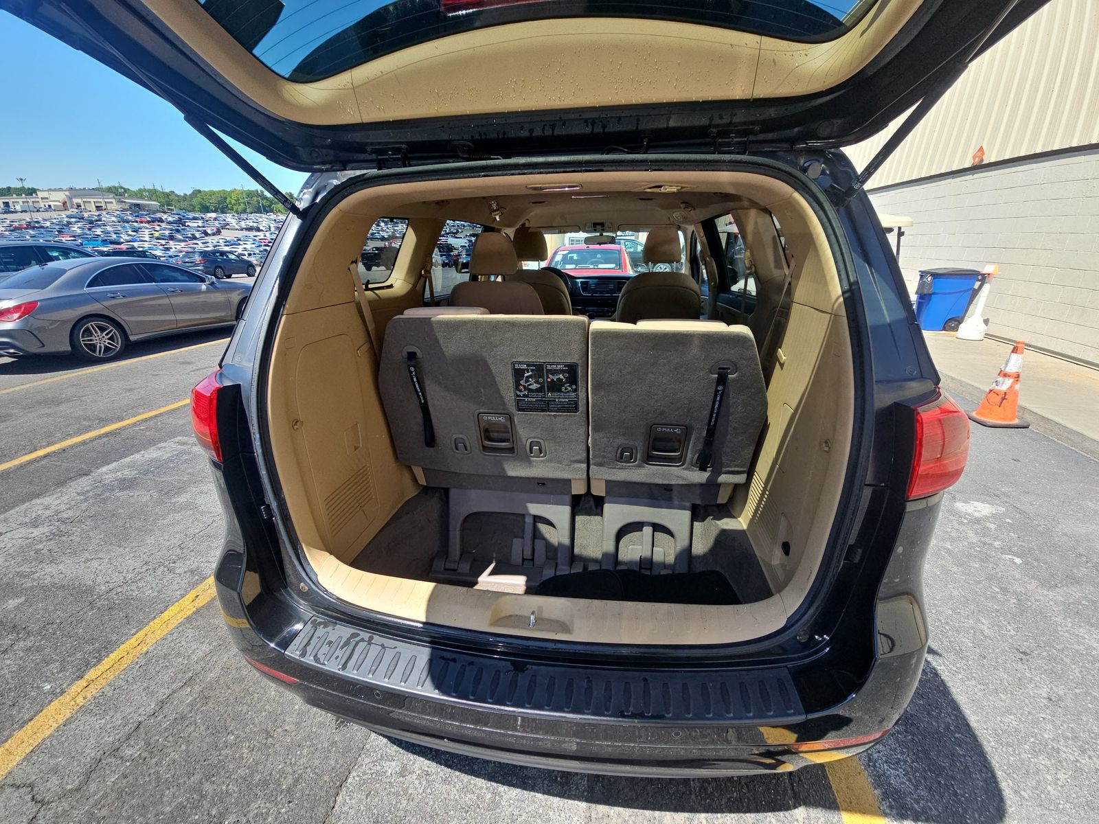 2016 Kia Sedona LX FWD