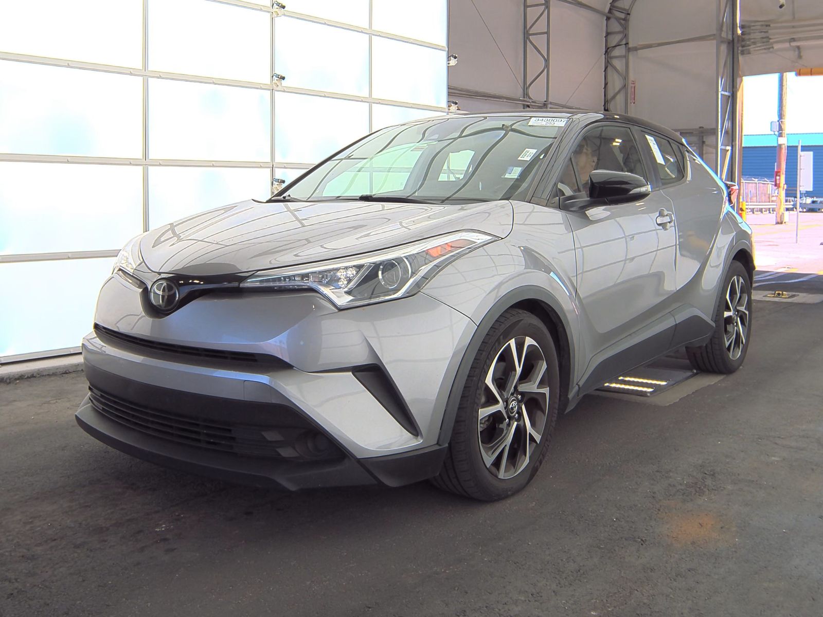 2019 Toyota C-HR XLE FWD