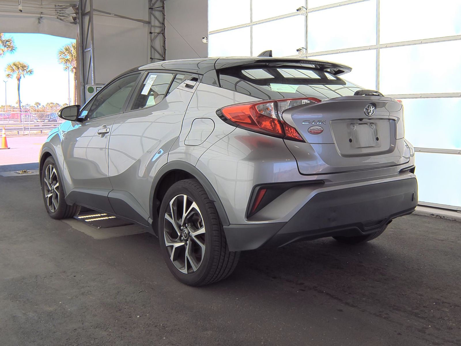 2019 Toyota C-HR XLE FWD