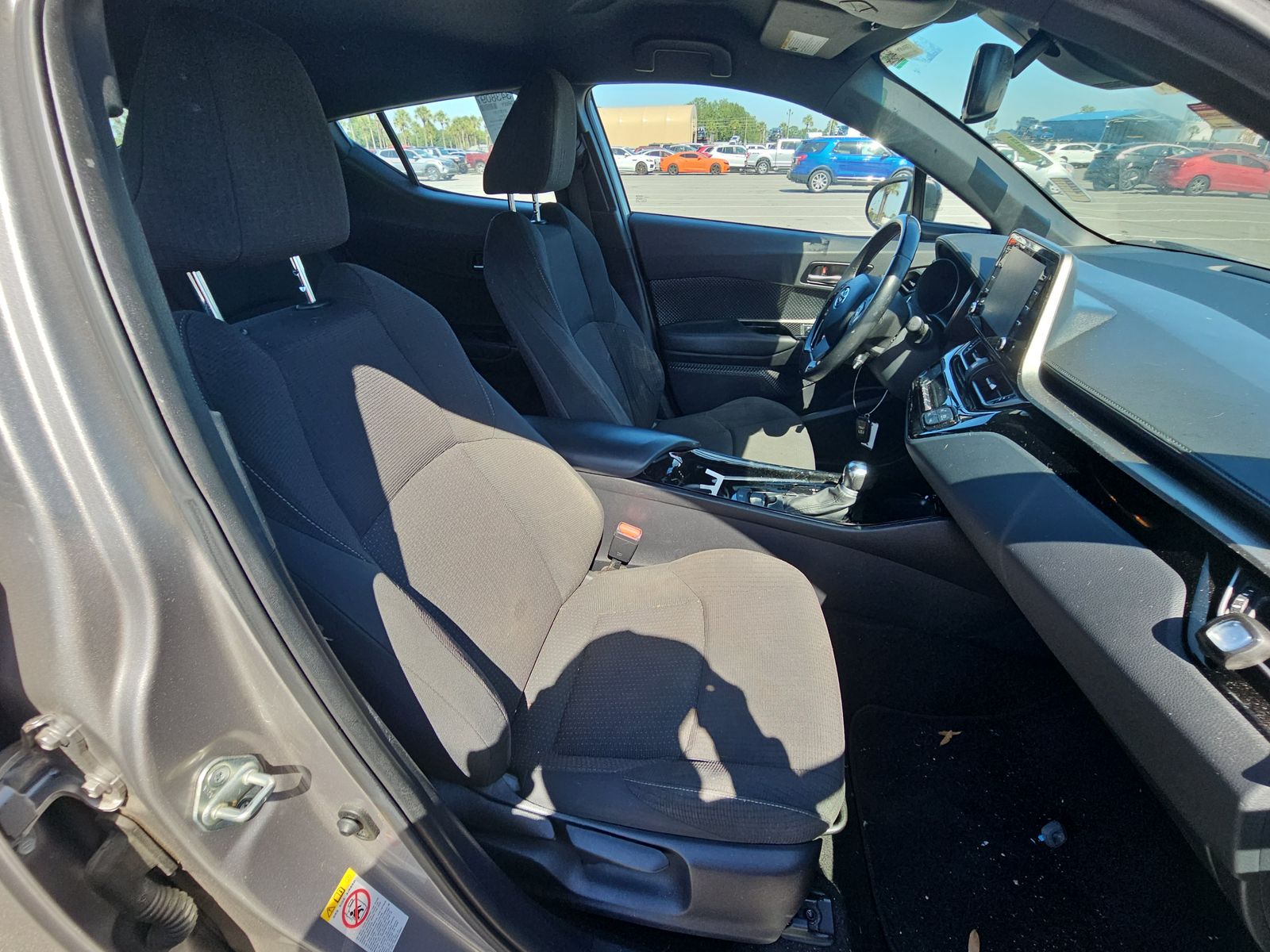 2019 Toyota C-HR XLE FWD