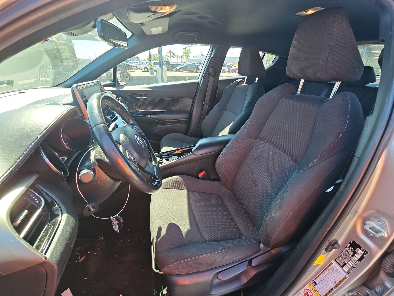 2019 Toyota C-HR XLE FWD