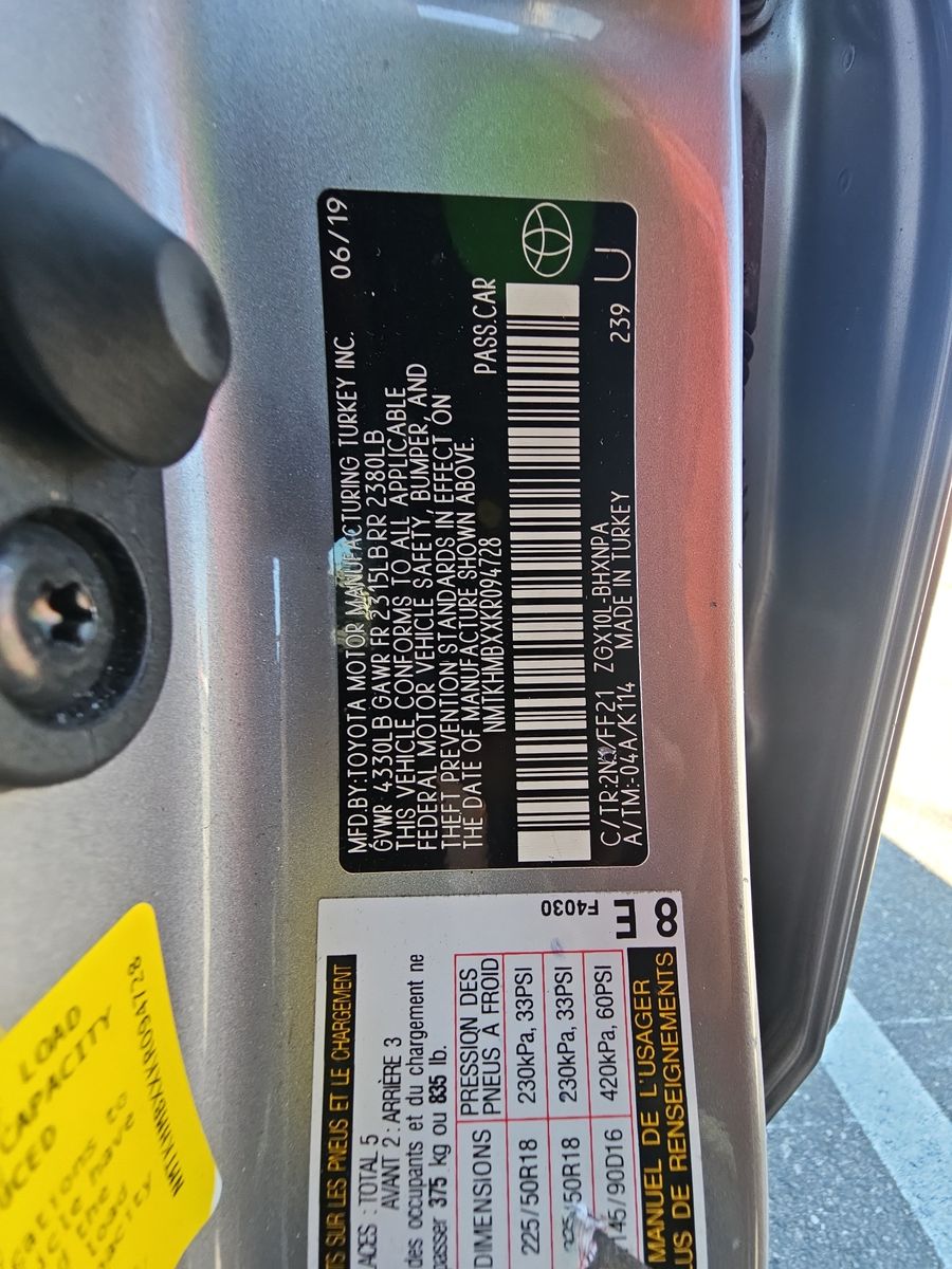 2019 Toyota C-HR XLE FWD