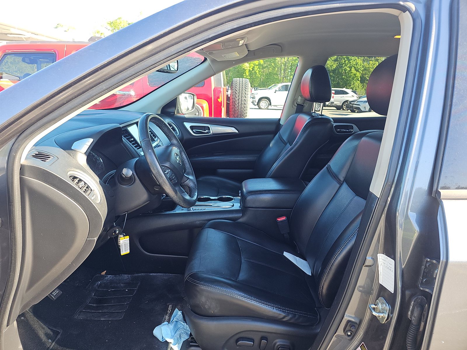 2019 Nissan Pathfinder SL FWD