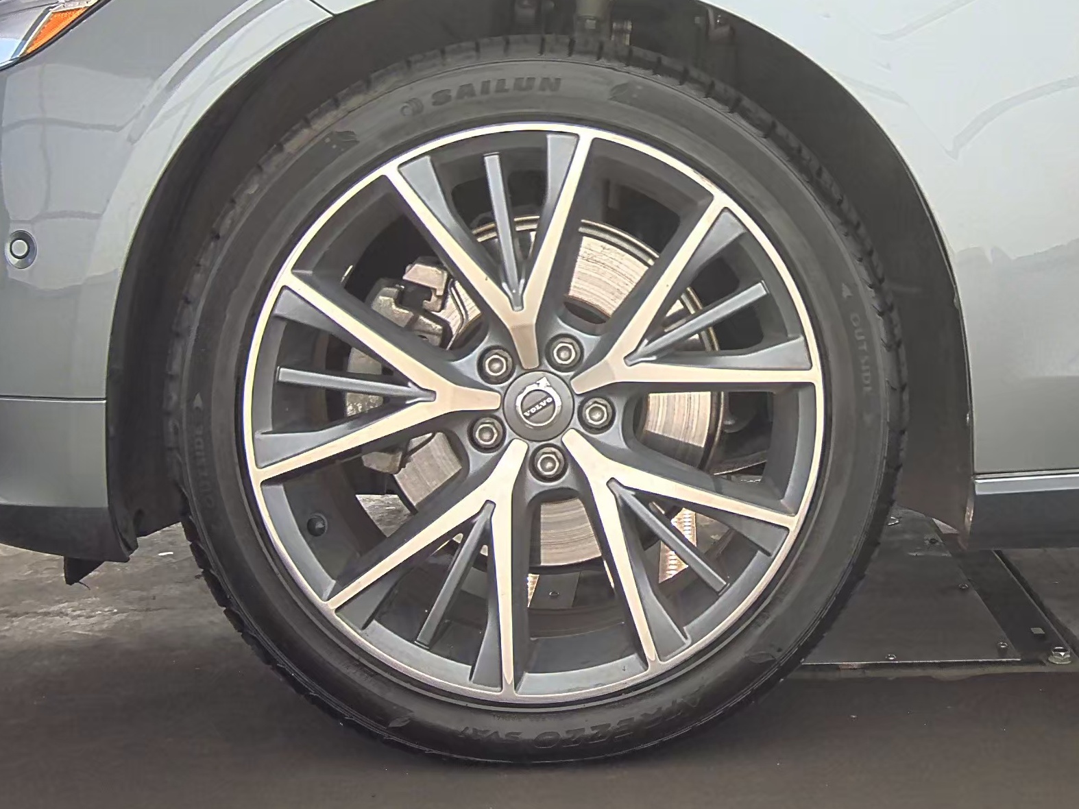 2018 Volvo S90 T5 Momentum AWD