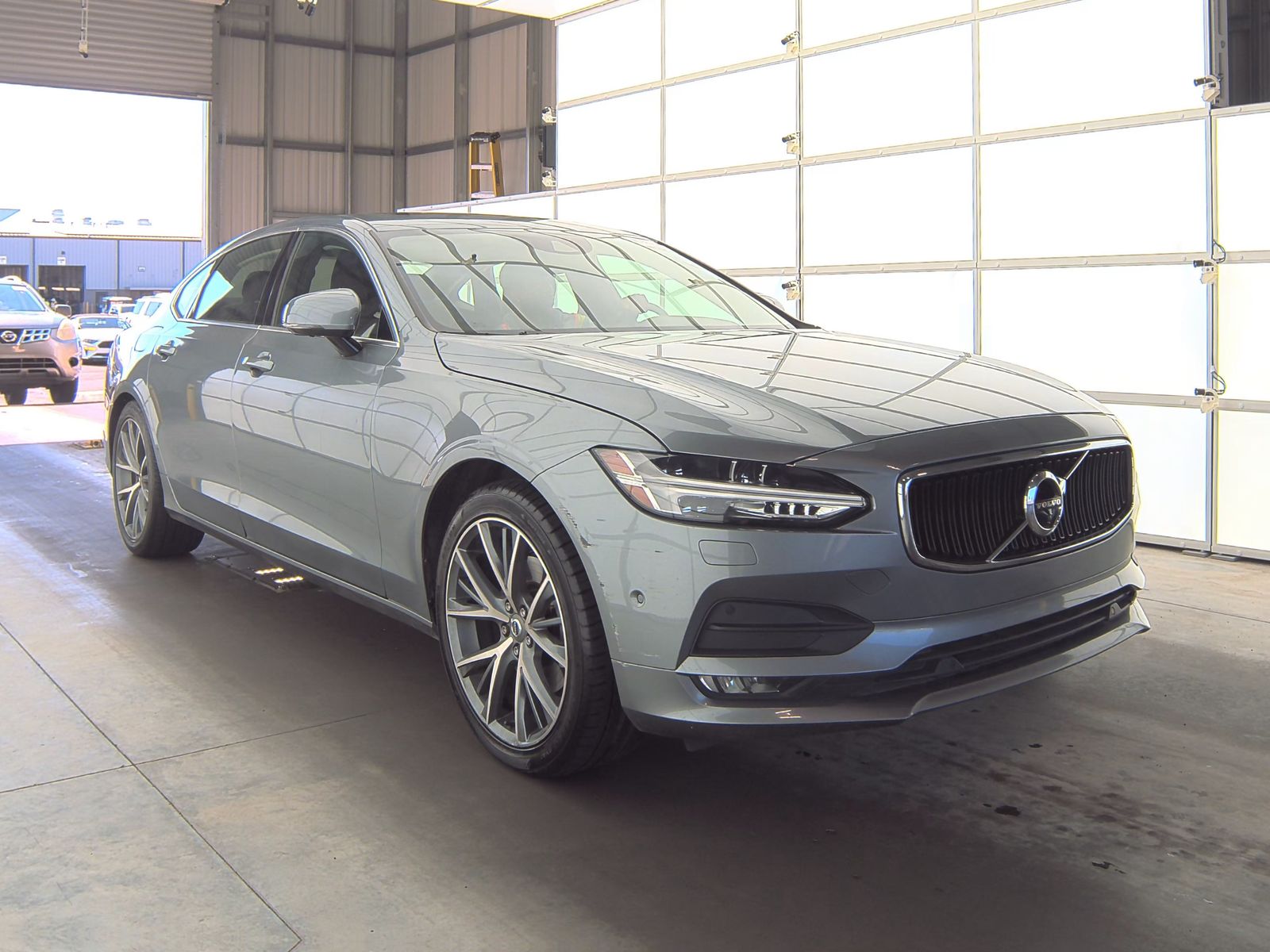 2018 Volvo S90 T5 Momentum AWD