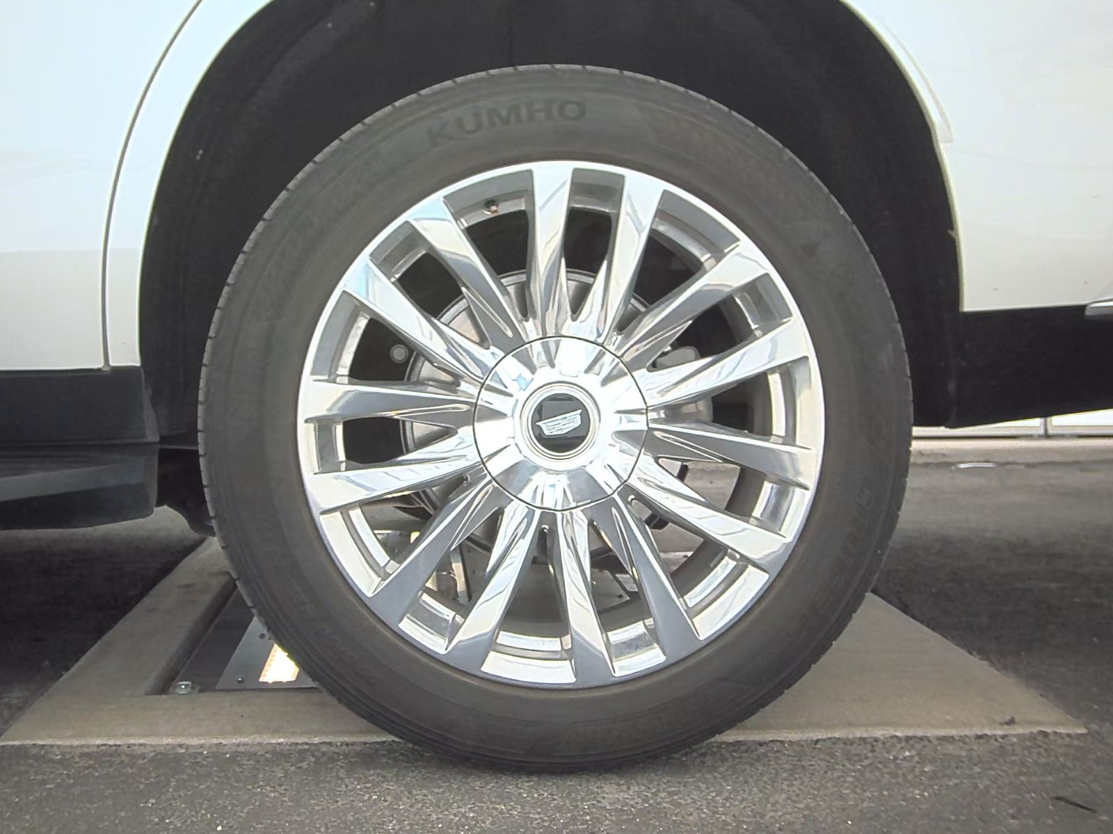 2023 Cadillac Escalade Premium Luxury AWD