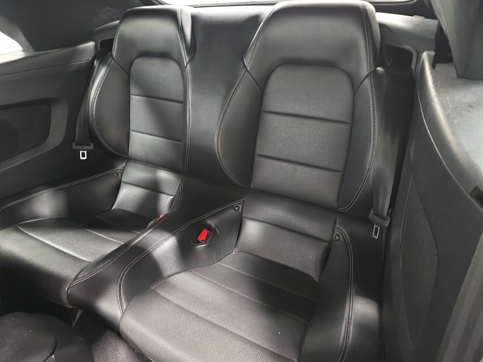 2022 Ford Mustang EcoBoost Premium RWD