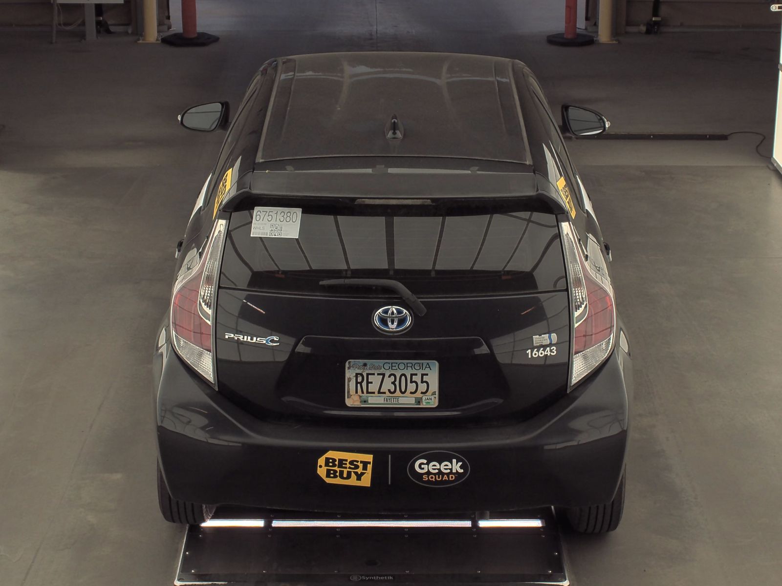 2016 Toyota Prius c Two FWD