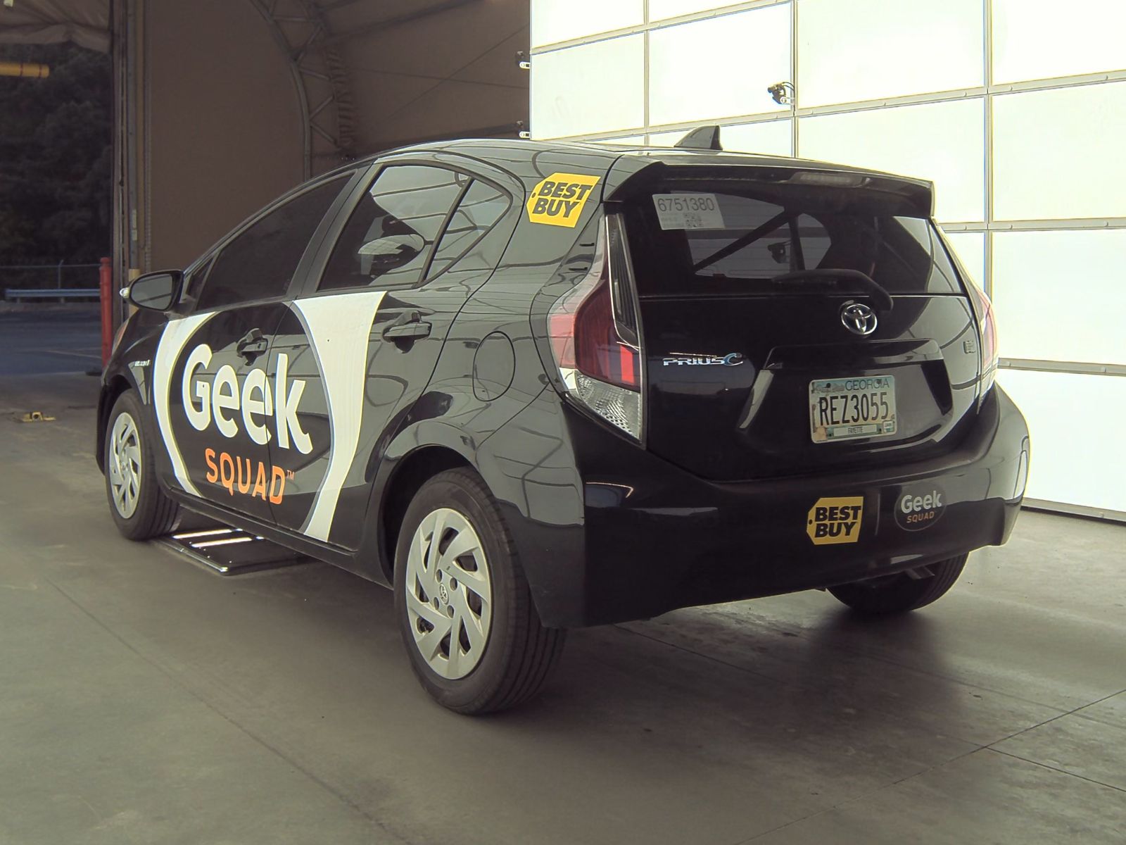 2016 Toyota Prius c Two FWD