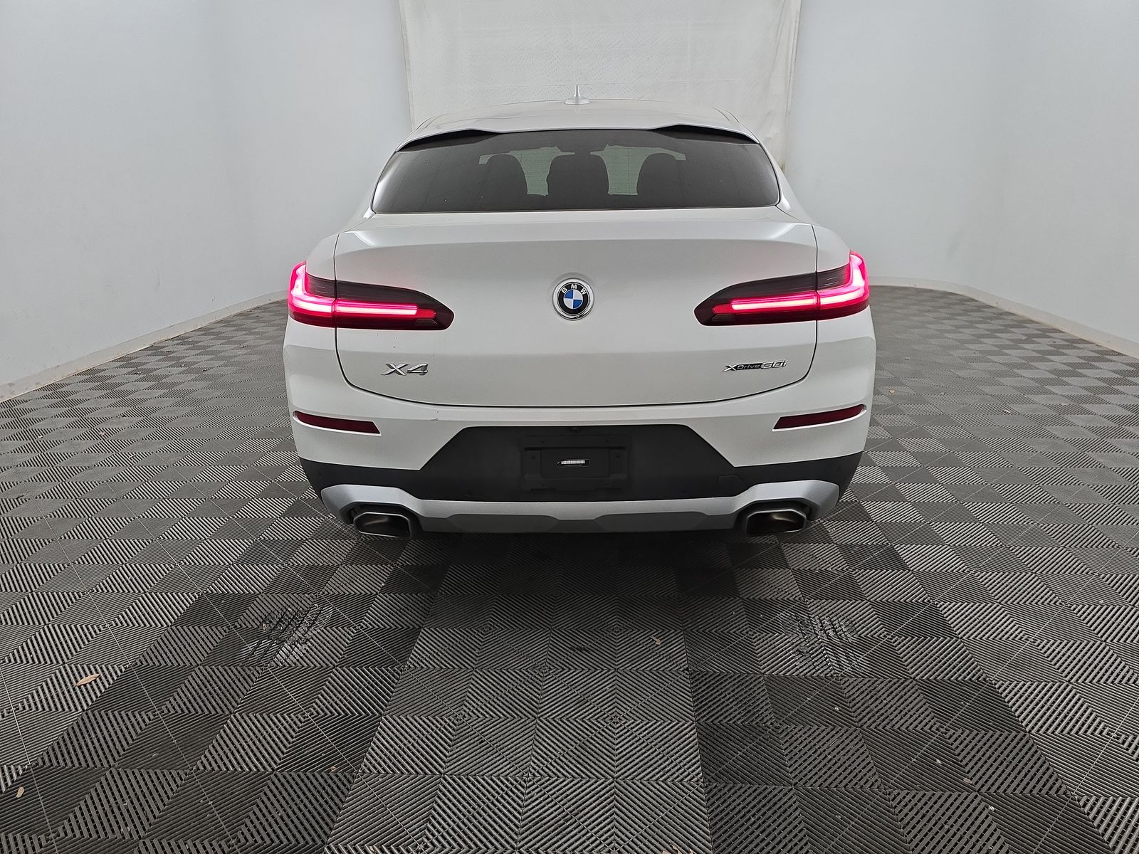 2023 BMW X4 xDrive30i AWD