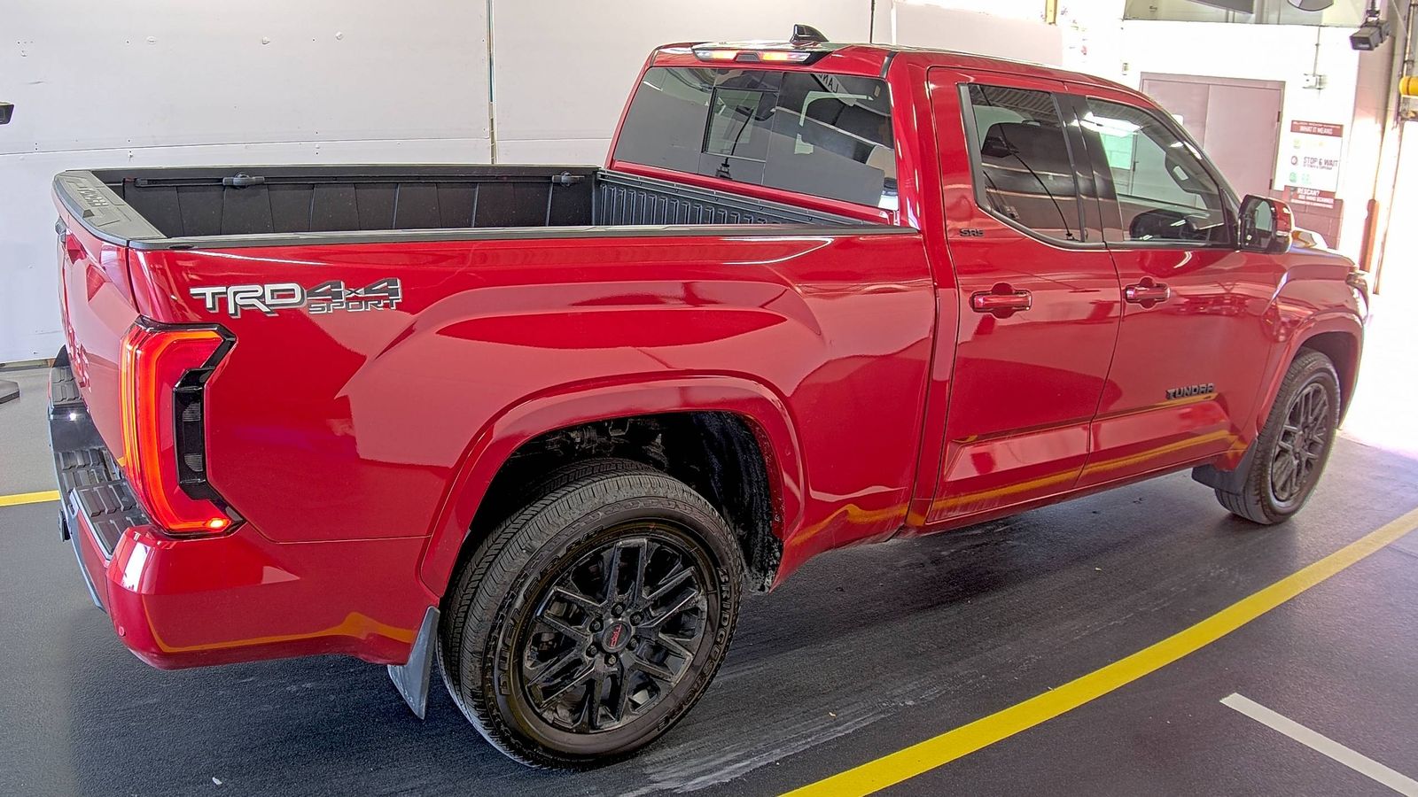 2023 Toyota Tundra SR AWD