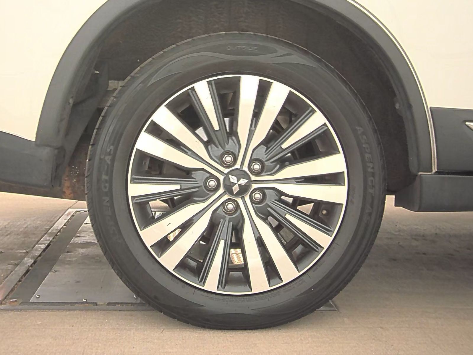 2020 Mitsubishi Outlander SEL FWD