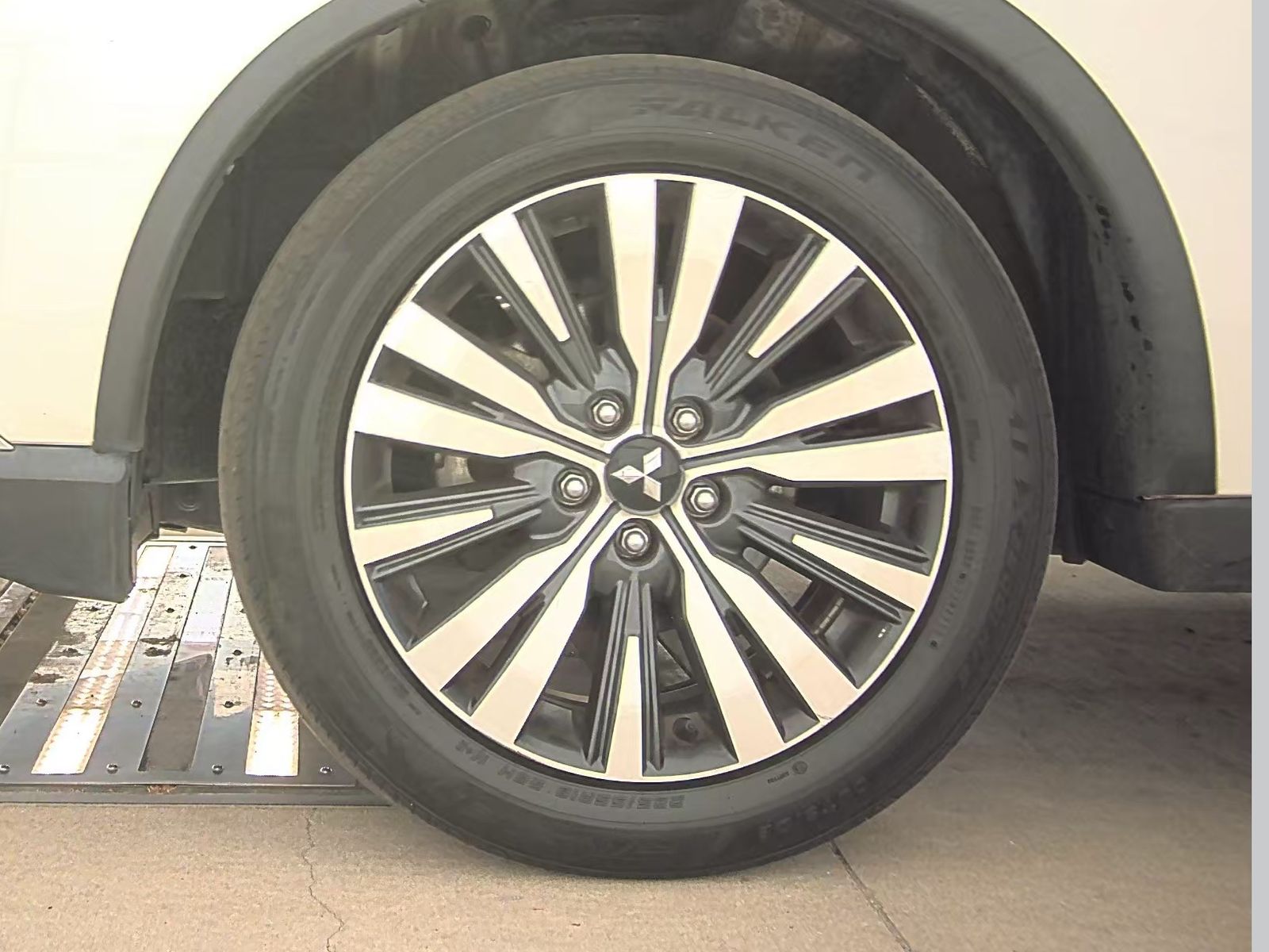 2020 Mitsubishi Outlander SEL FWD