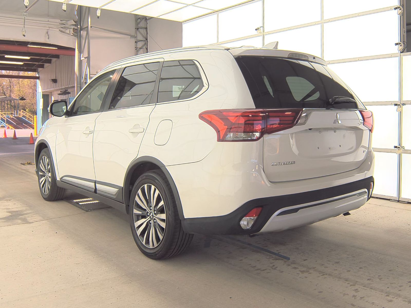 2020 Mitsubishi Outlander SEL FWD