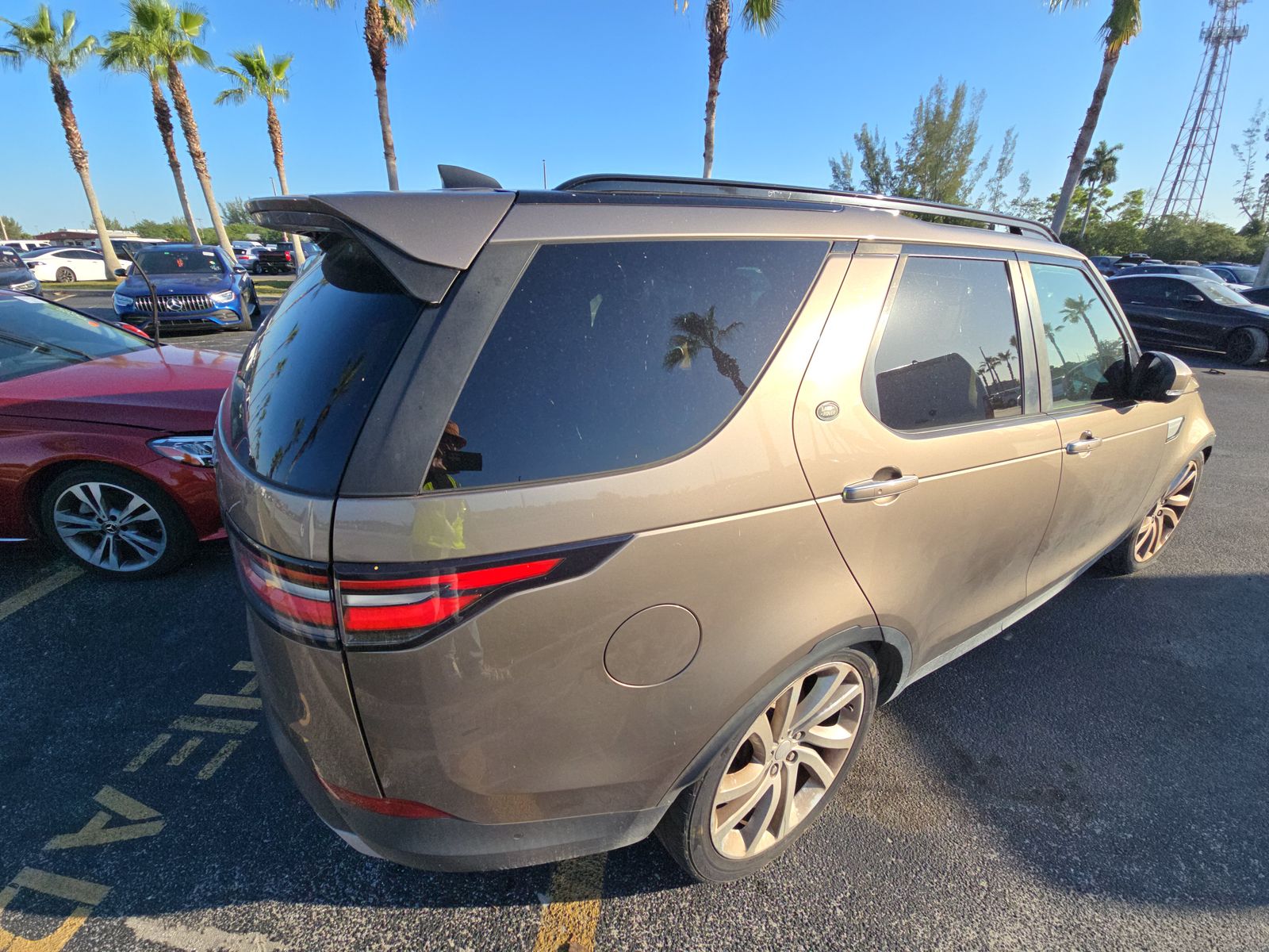 2017 Land Rover Discovery HSE Luxury AWD