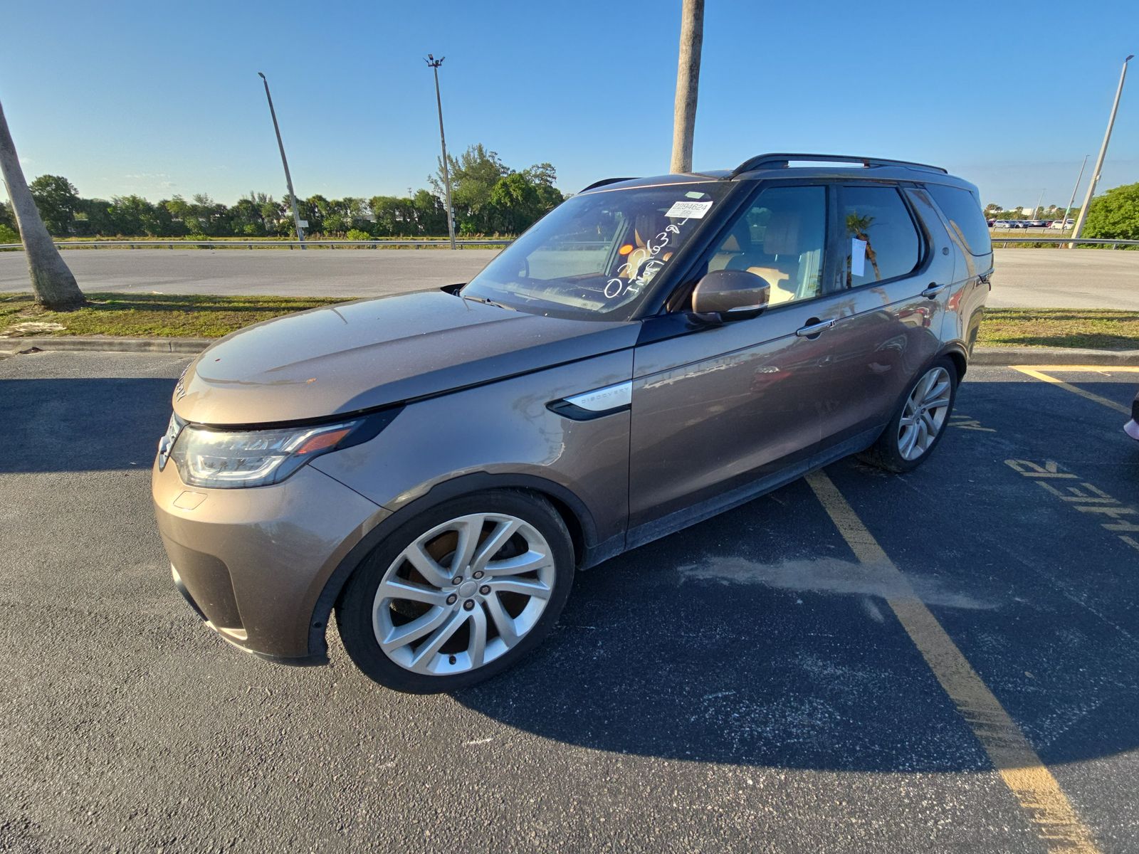2017 Land Rover Discovery HSE Luxury AWD