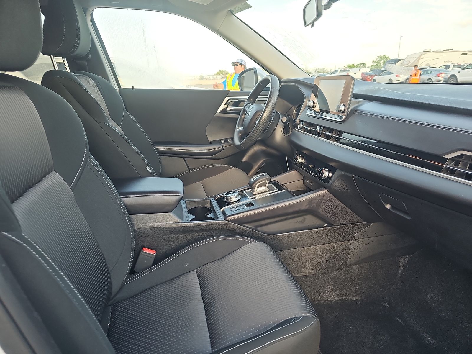 2024 Mitsubishi Outlander ES FWD