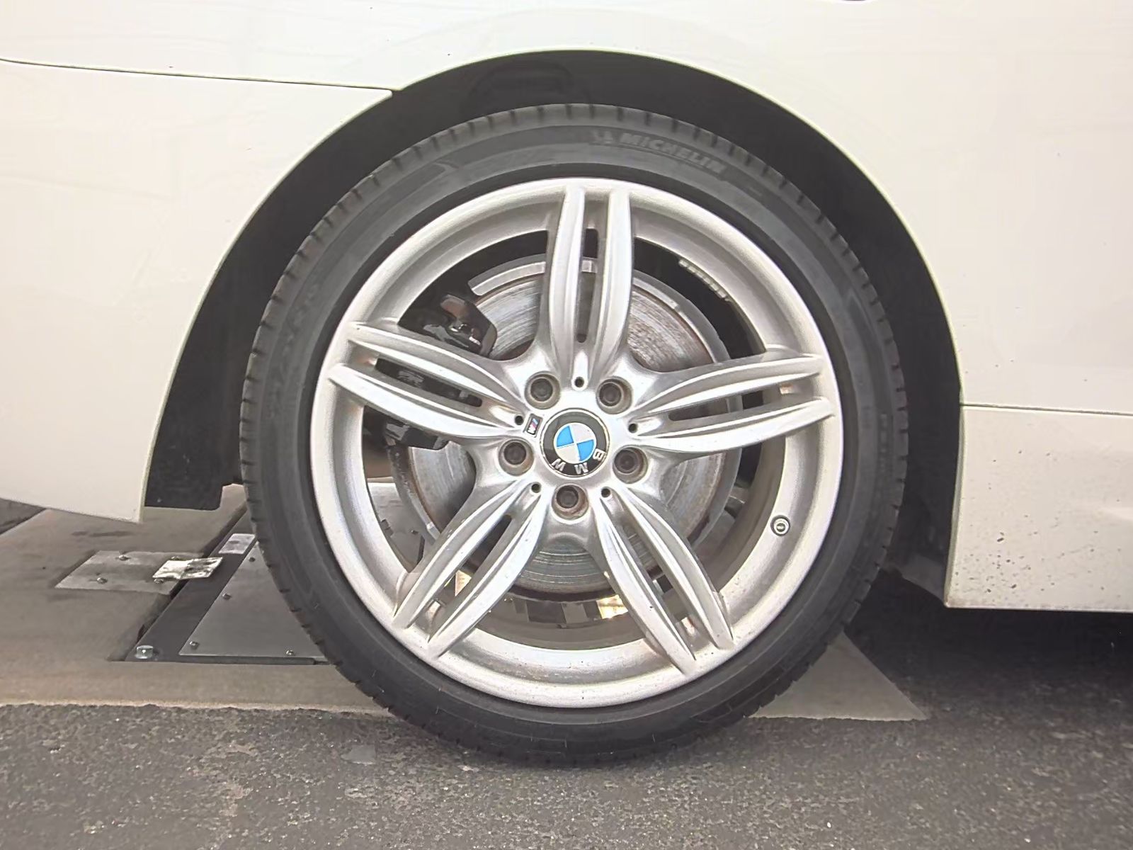 2015 BMW 6 Series 650i RWD