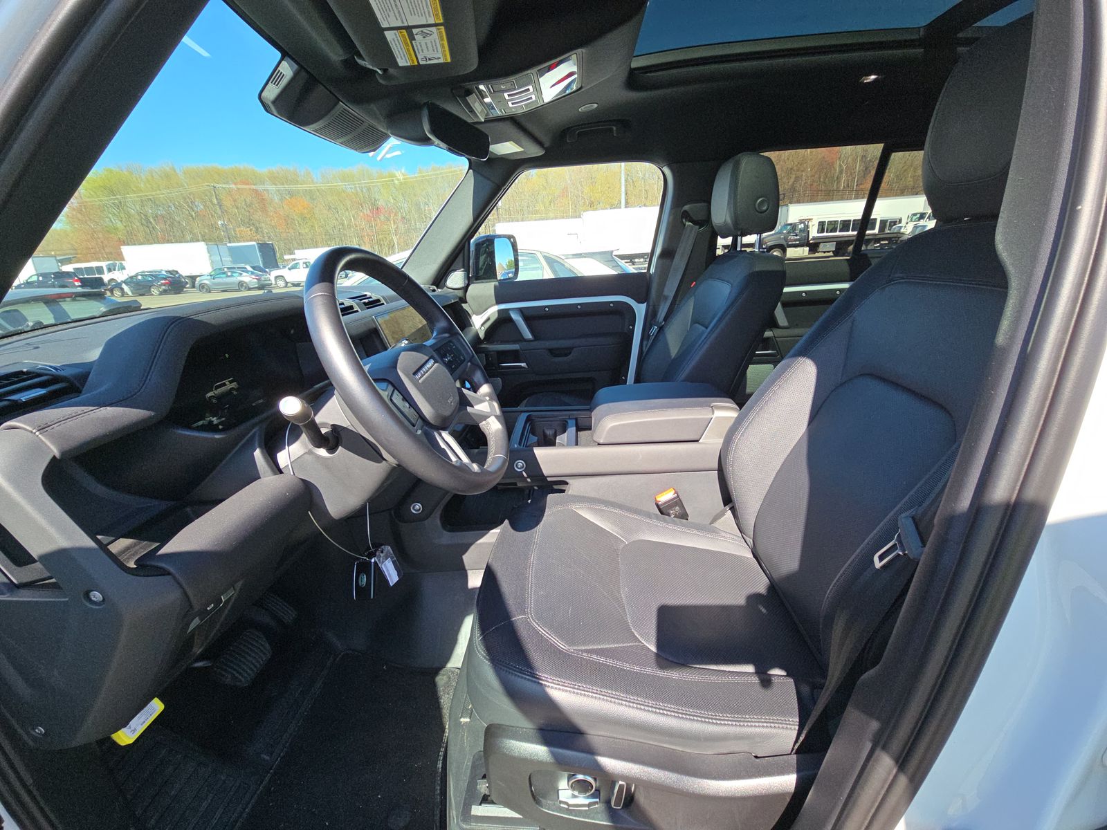 2024 Land Rover Defender 130 X-Dynamic SE AWD