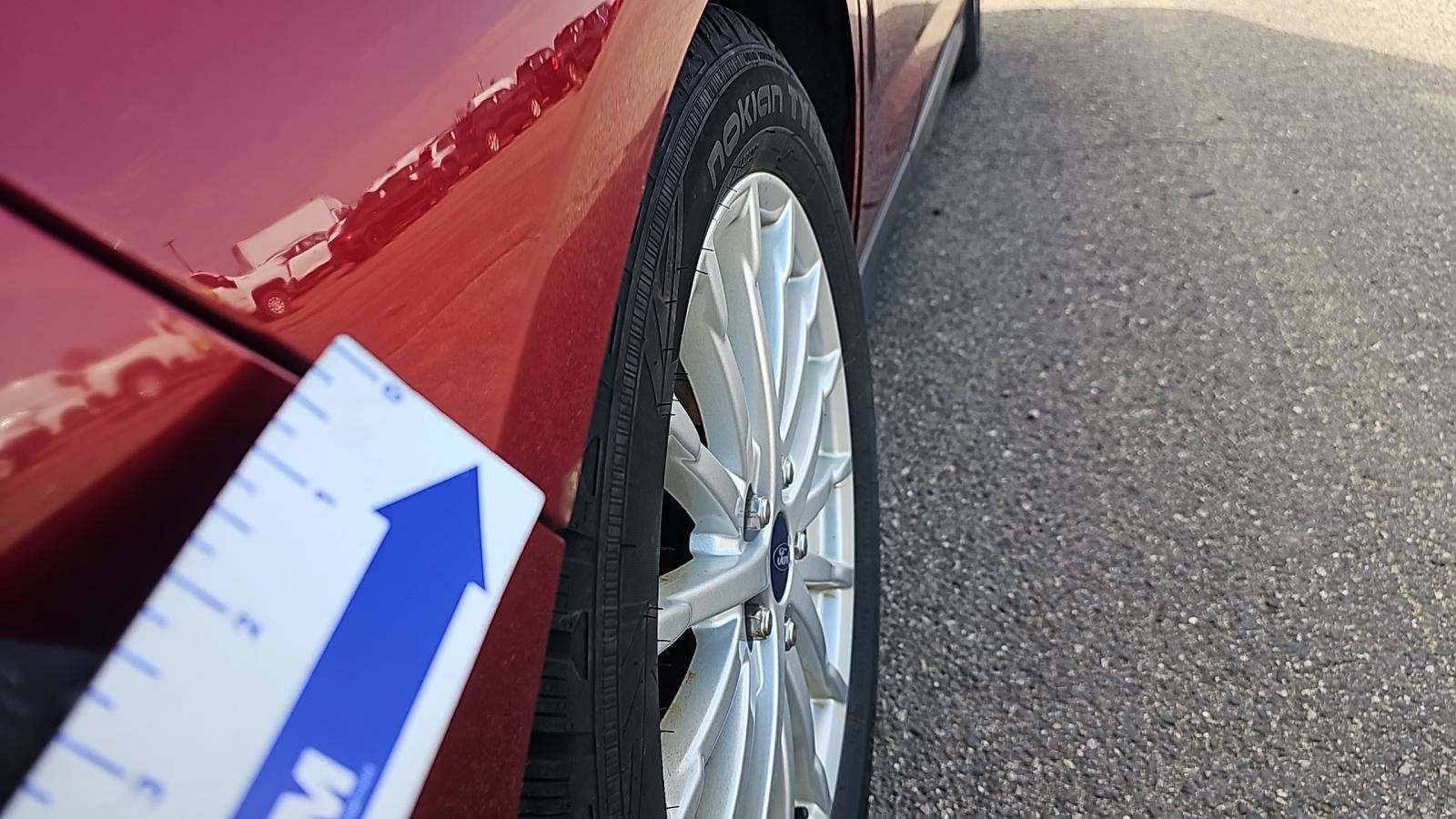 2015 Ford C-MAX Hybrid SEL FWD