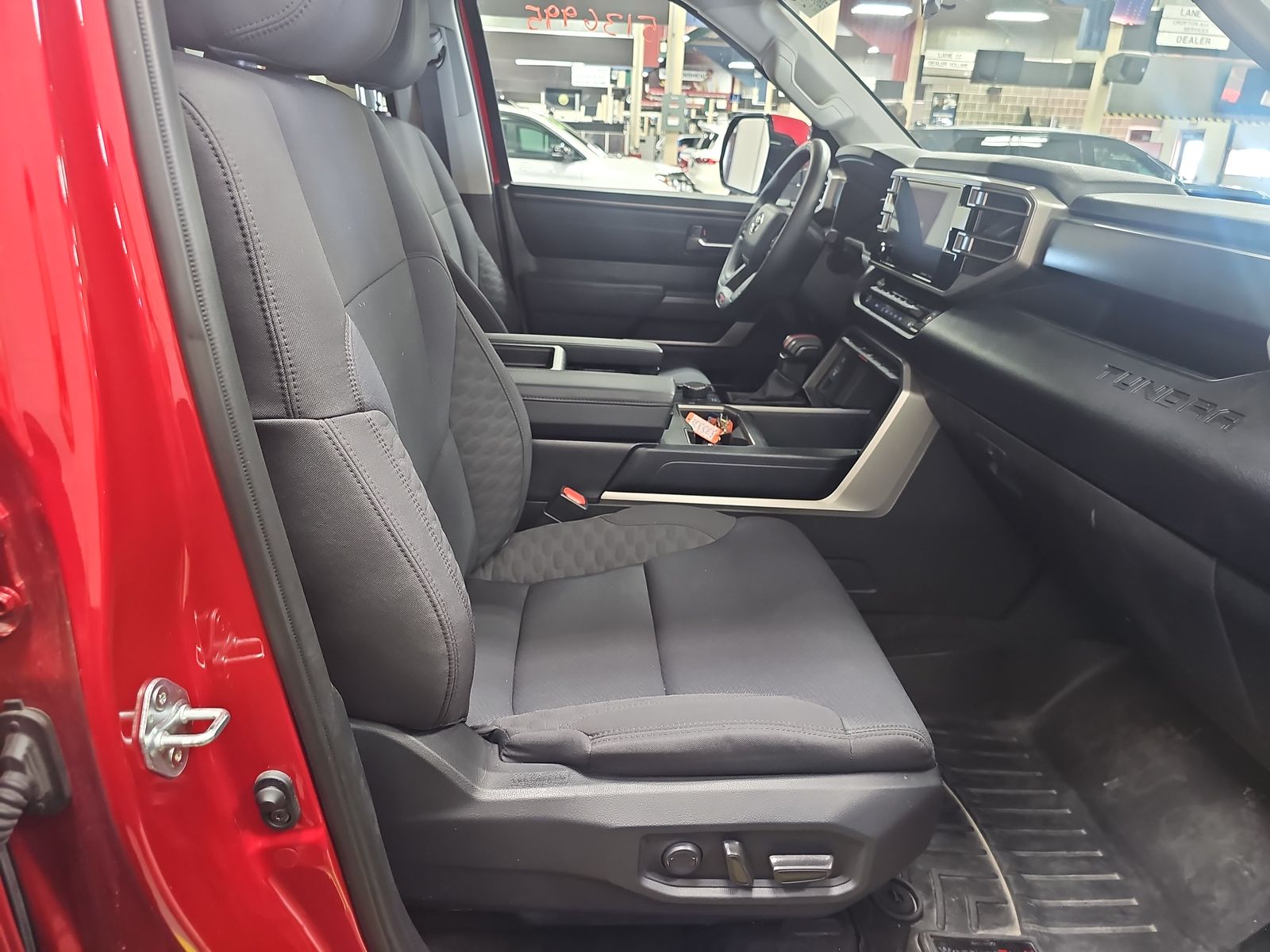 2023 Toyota Tundra SR AWD