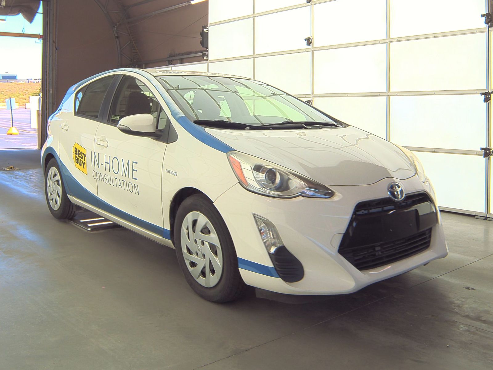 2016 Toyota Prius c Two FWD