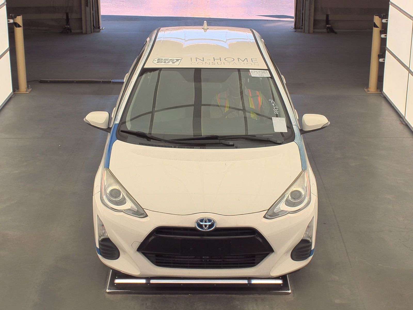 2016 Toyota Prius c Two FWD