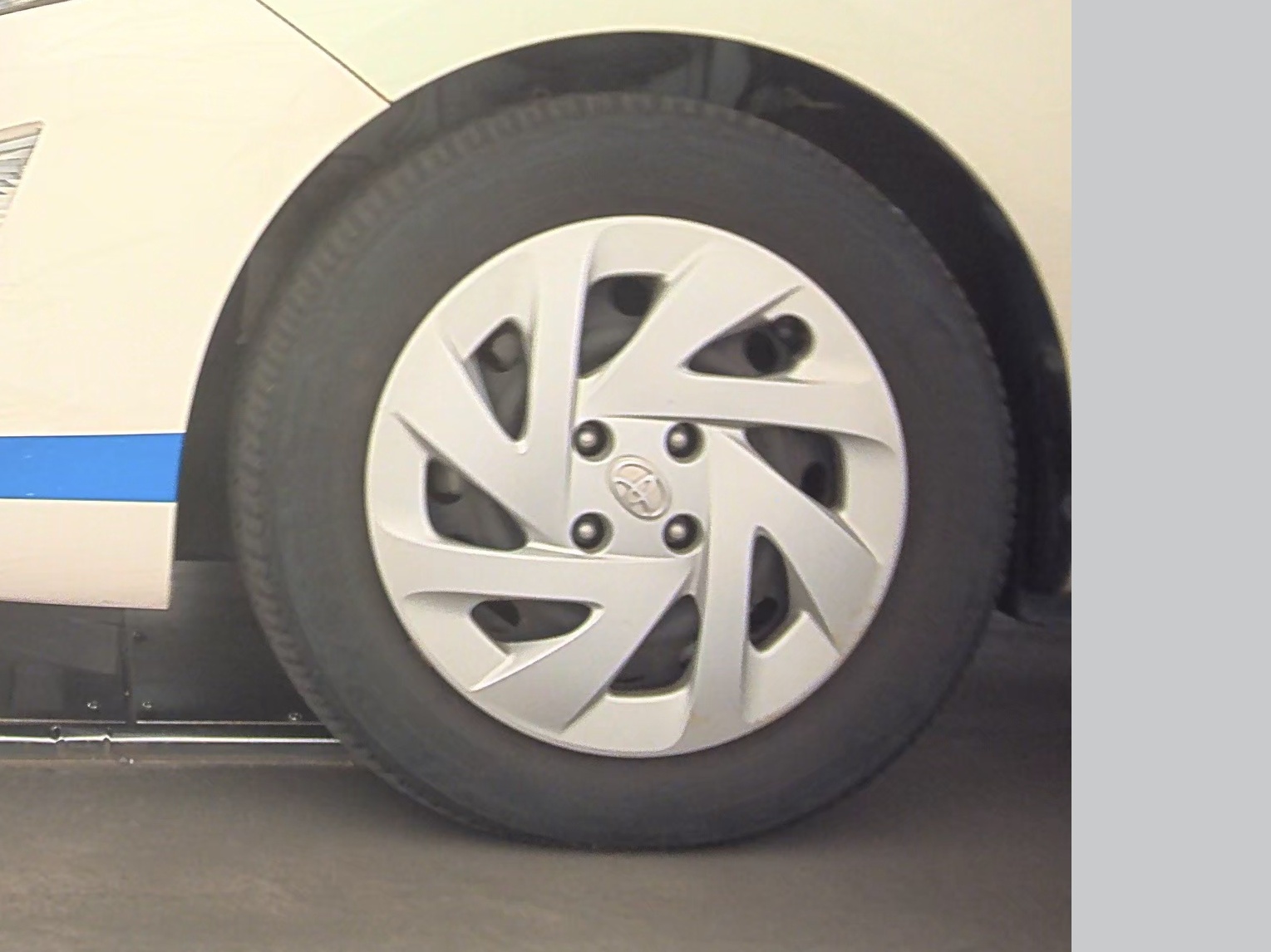 2016 Toyota Prius c Two FWD