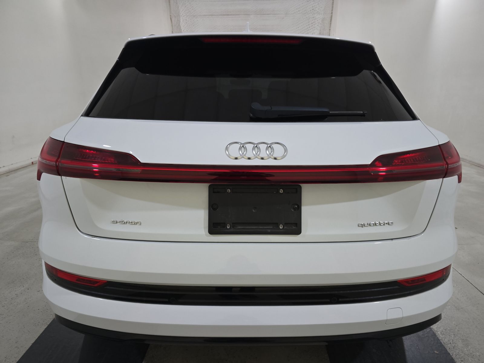 2021 Audi e-tron Premium AWD