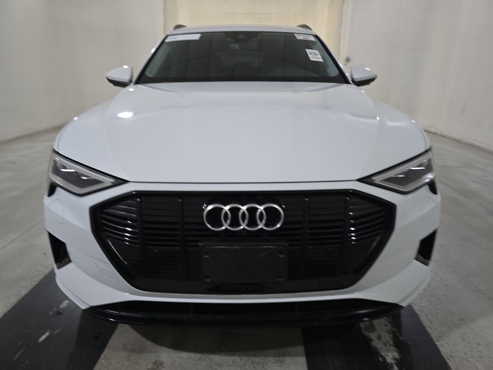 2021 Audi e-tron Premium AWD