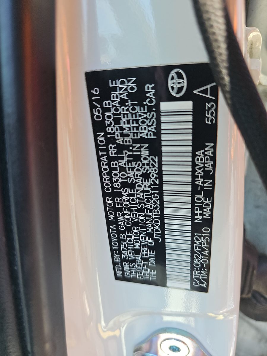 2016 Toyota Prius c Two FWD