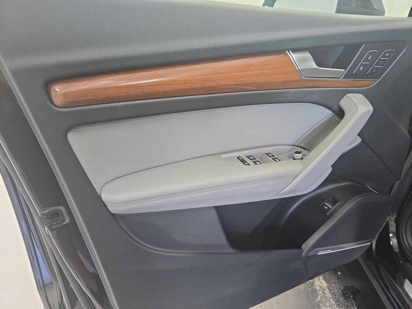 2022 Audi Q5 S line Premium Plus AWD