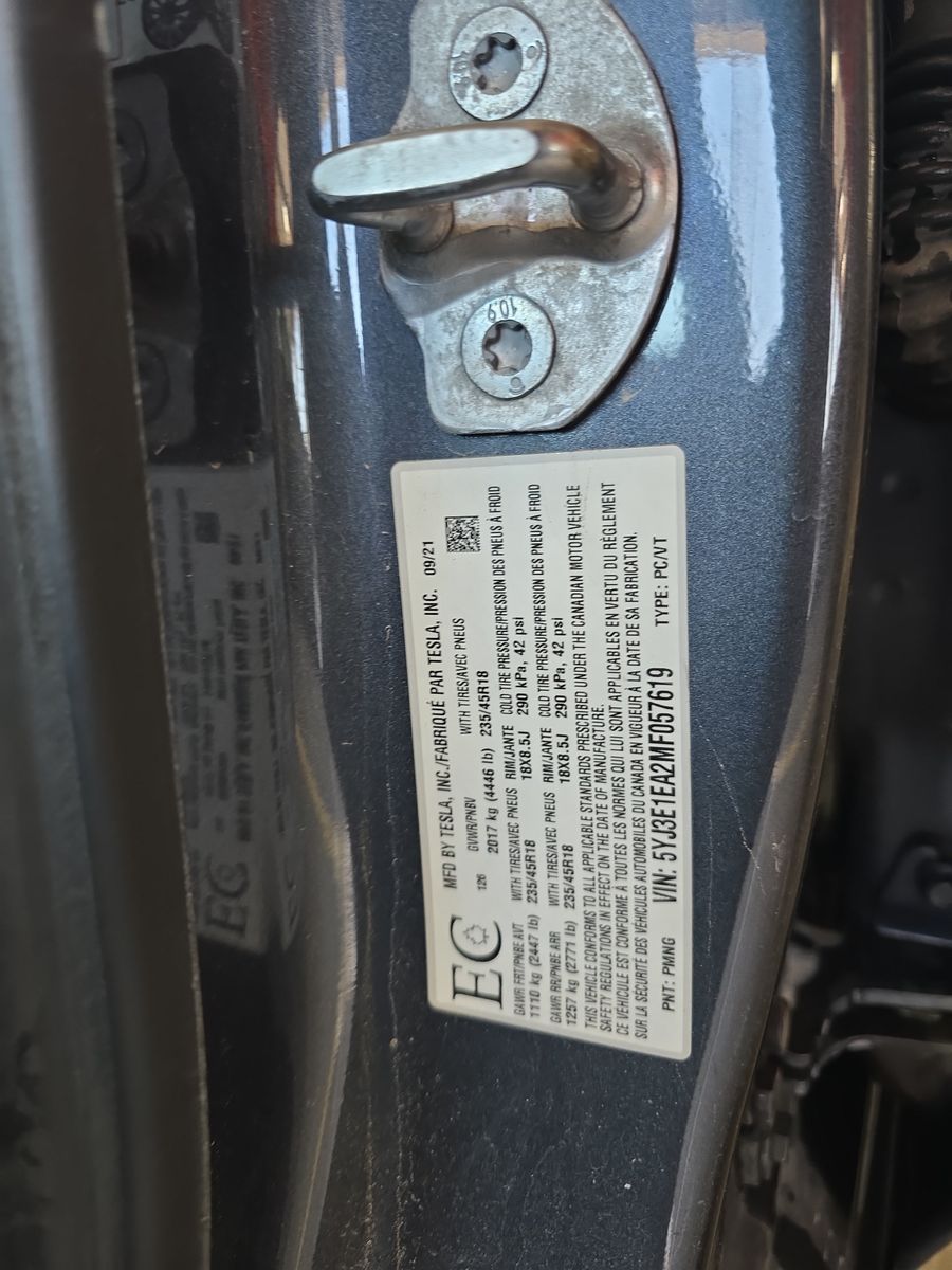 2021 Tesla Model 3 Standard Range Plus FWD
