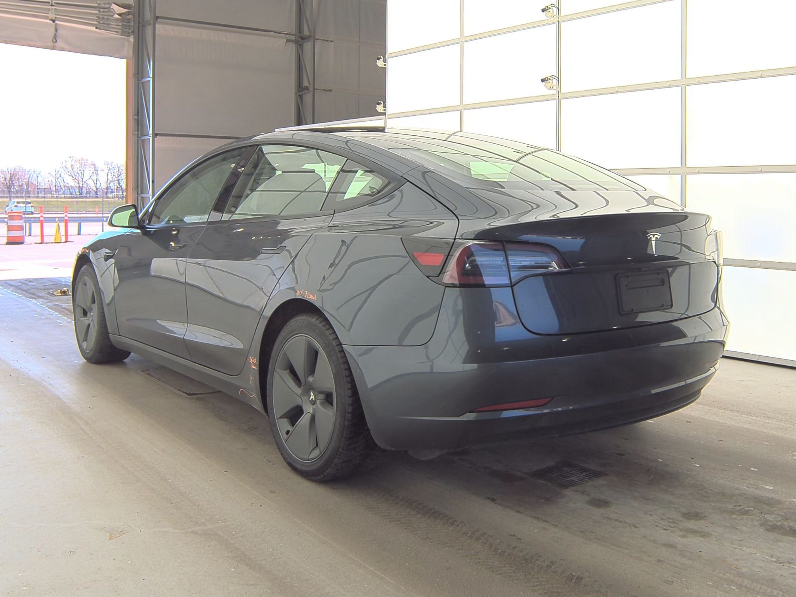 2021 Tesla Model 3 Standard Range Plus FWD