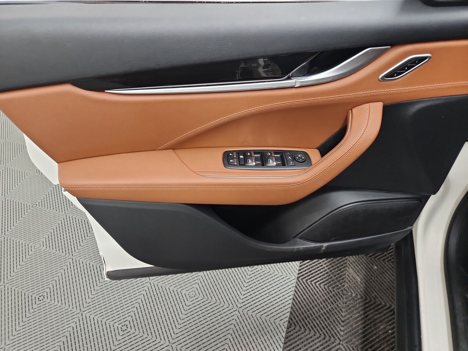 2021 Maserati Levante Base AWD