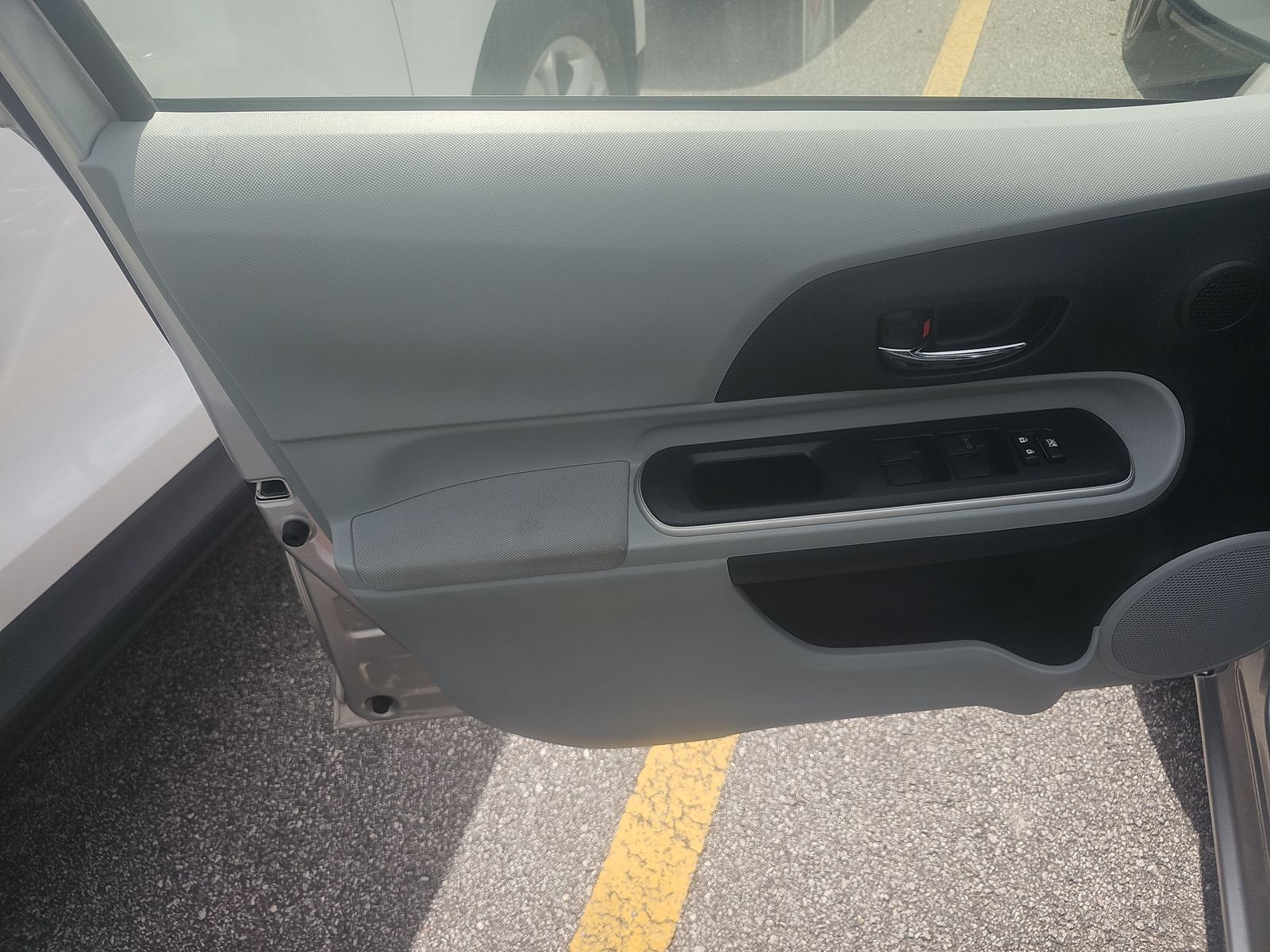 2014 Toyota Prius c Two FWD