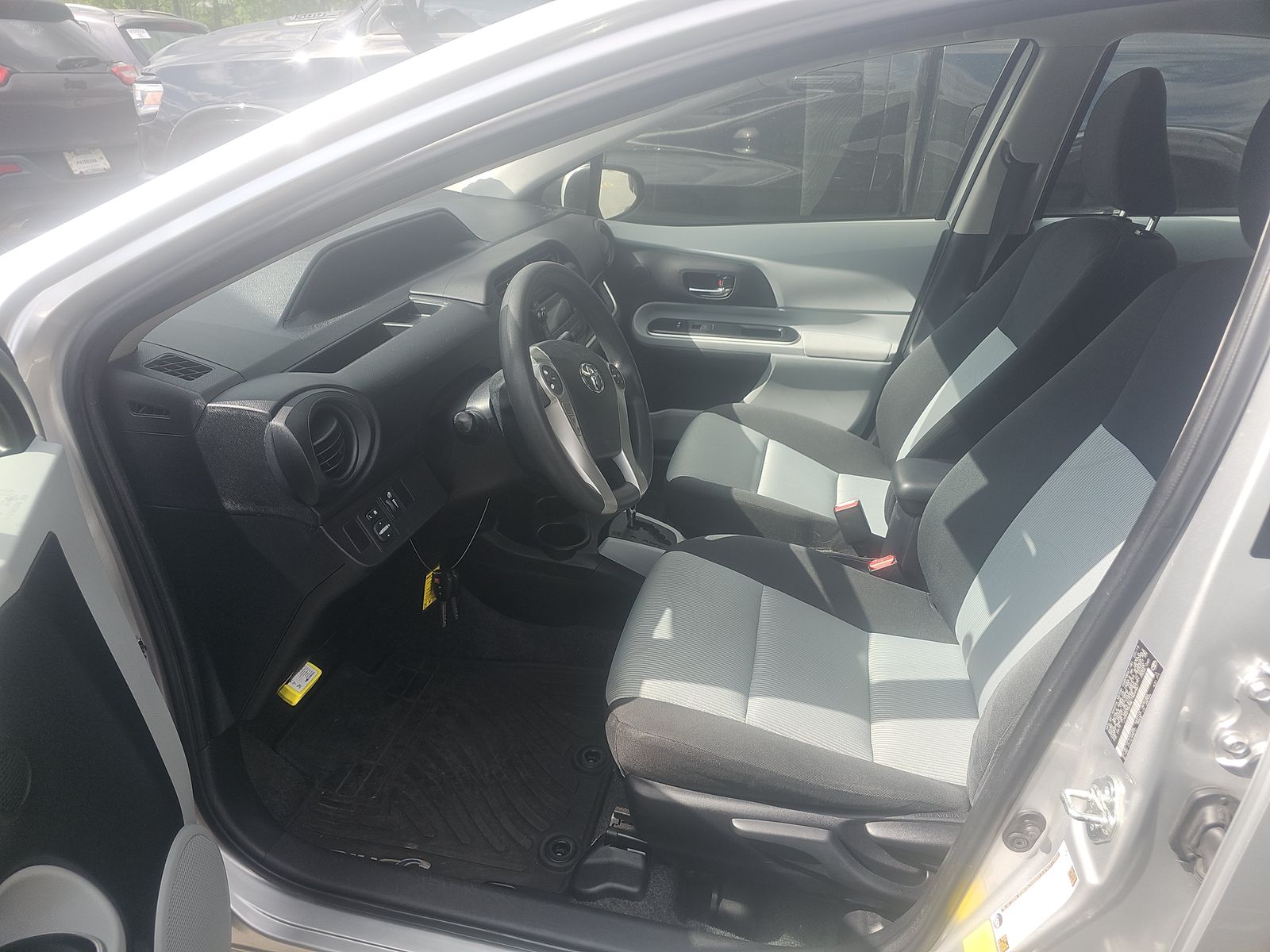 2014 Toyota Prius c Two FWD