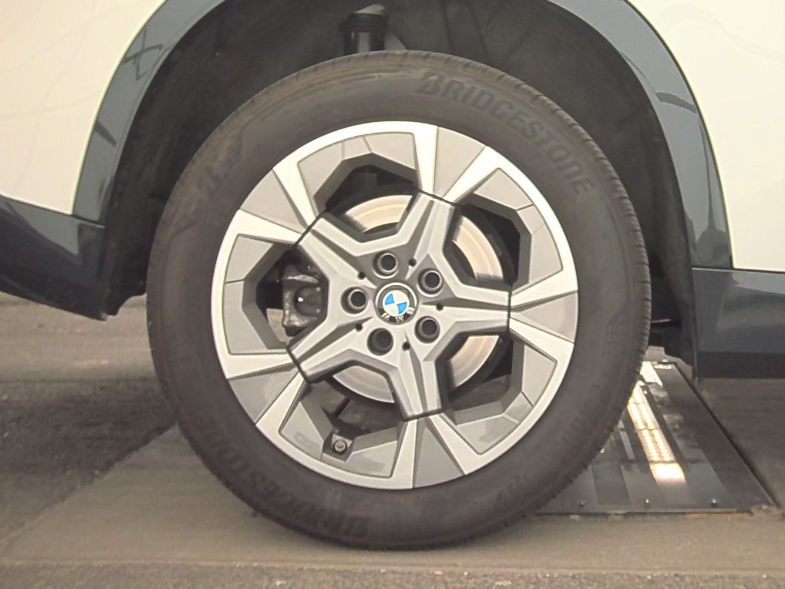 2025 BMW X1 xDrive28i AWD