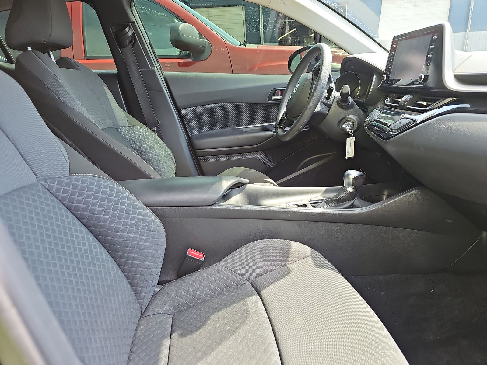 2021 Toyota C-HR LE FWD